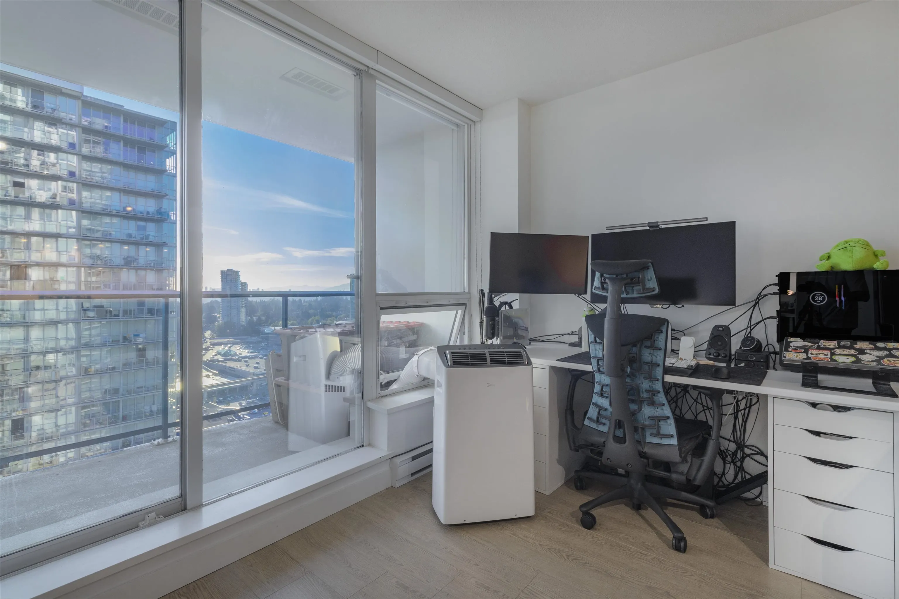 3607 13696 100 Avenue
