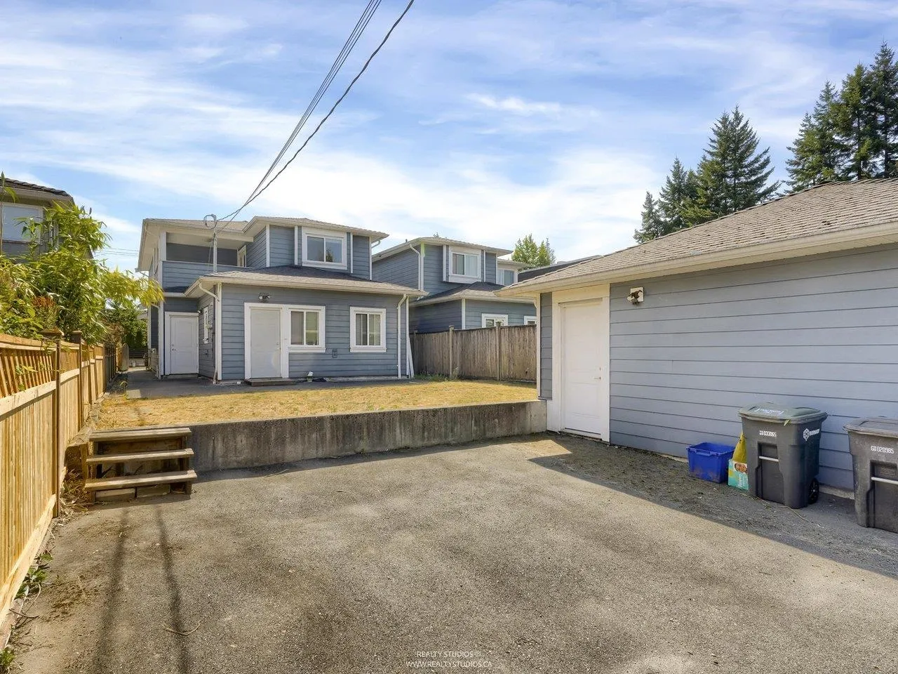 6733 Griffiths Avenue
