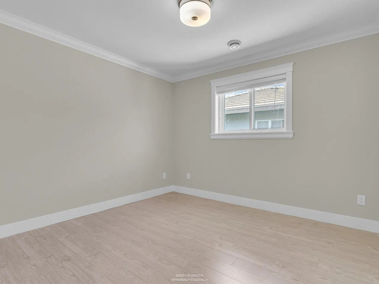 6733 Griffiths Avenue