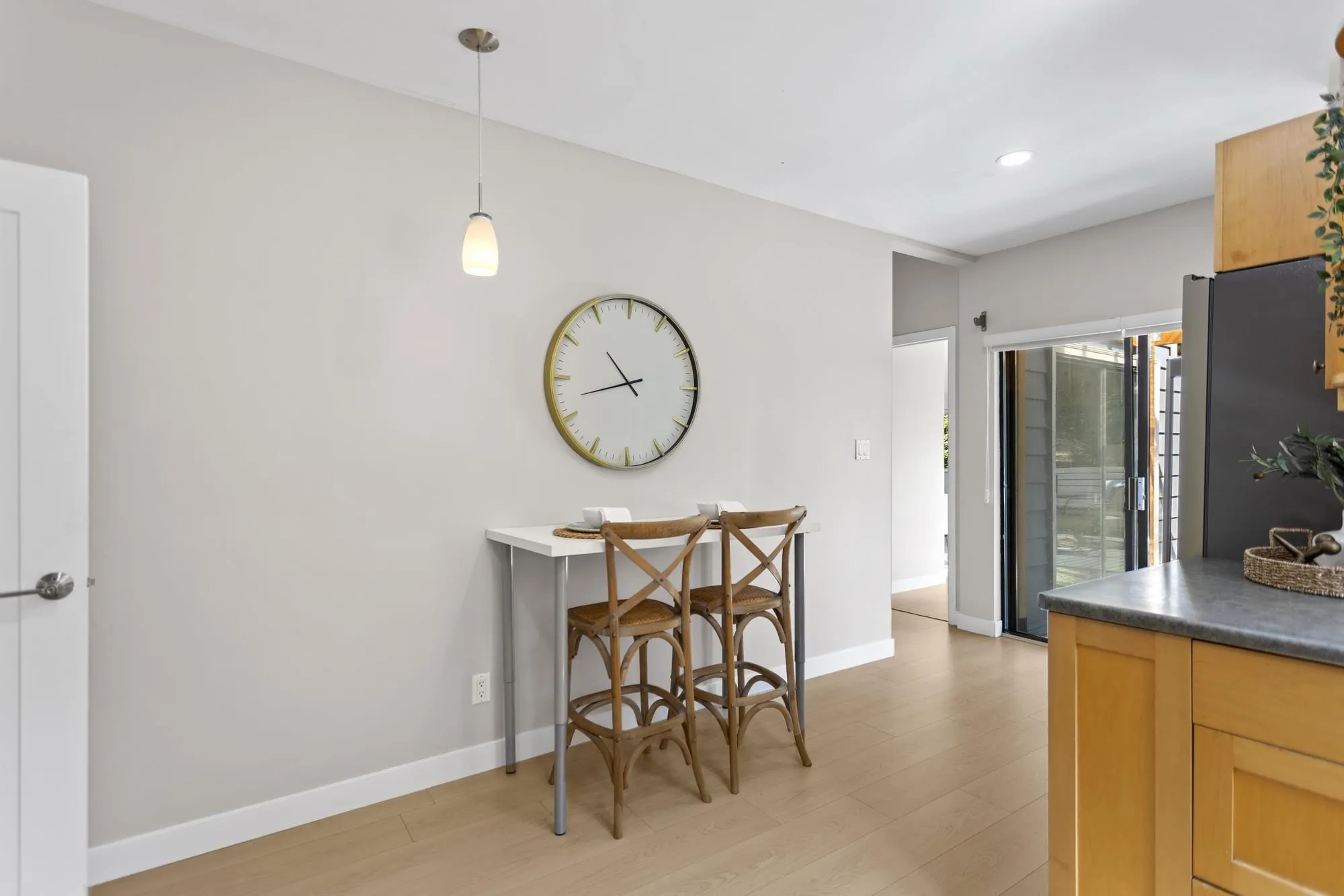 1232 W 21st Street