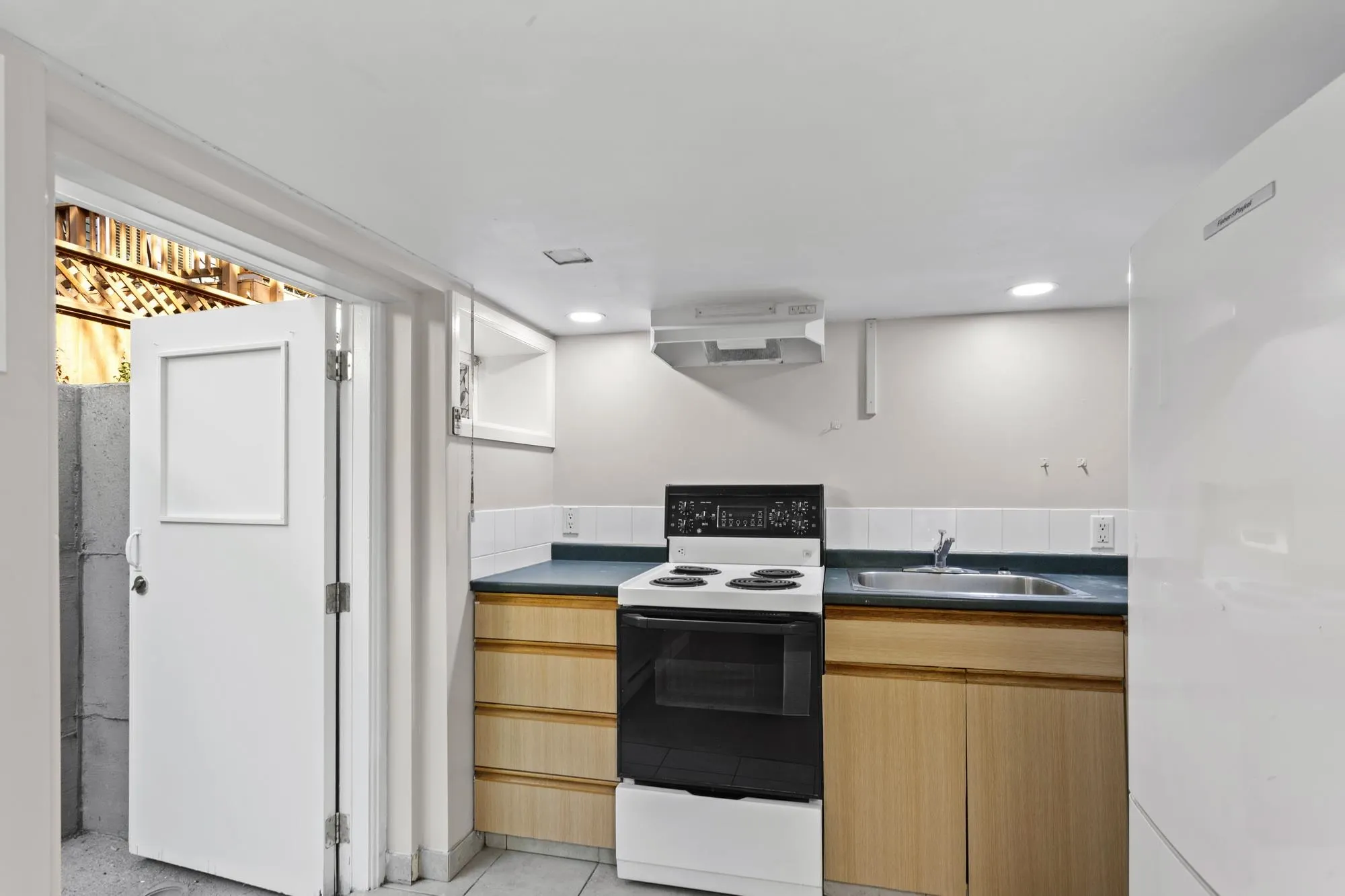 1232 W 21st Street