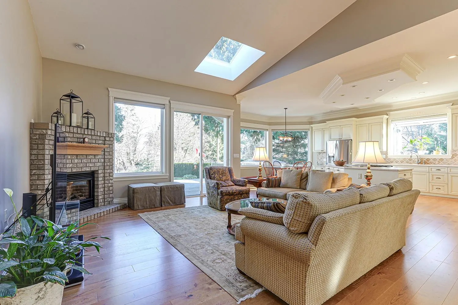 1267 Pacific Drive