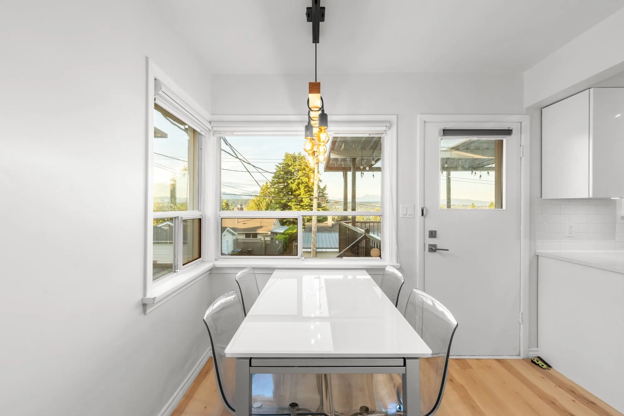 827 Burnaby Street