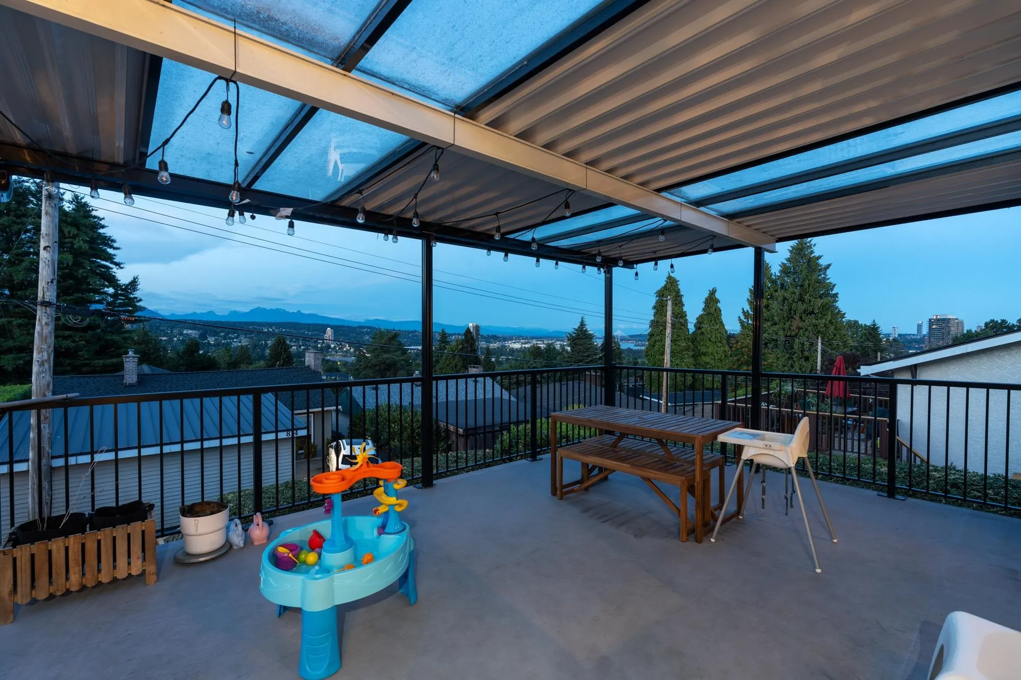 827 Burnaby Street