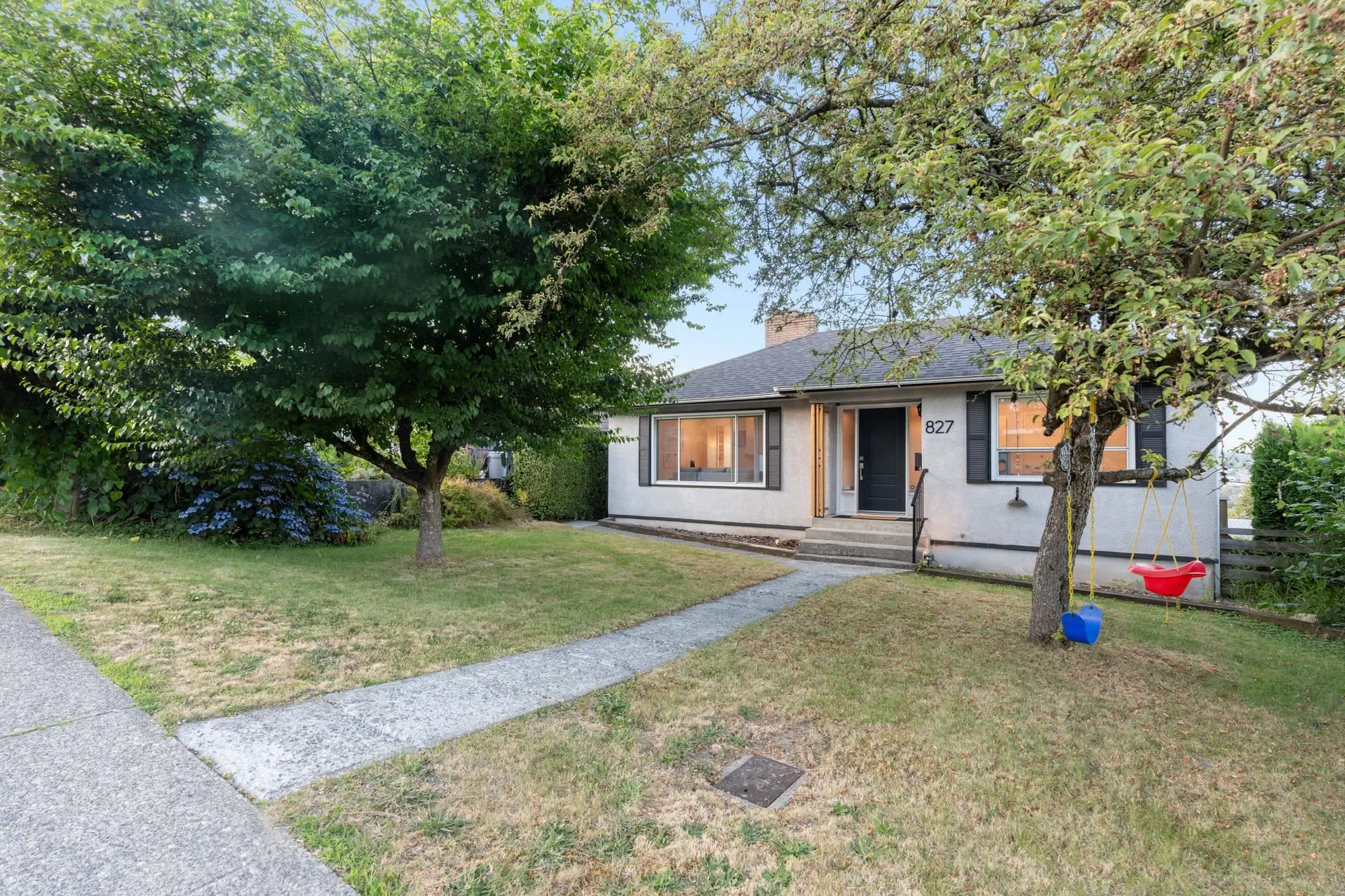 827 Burnaby Street