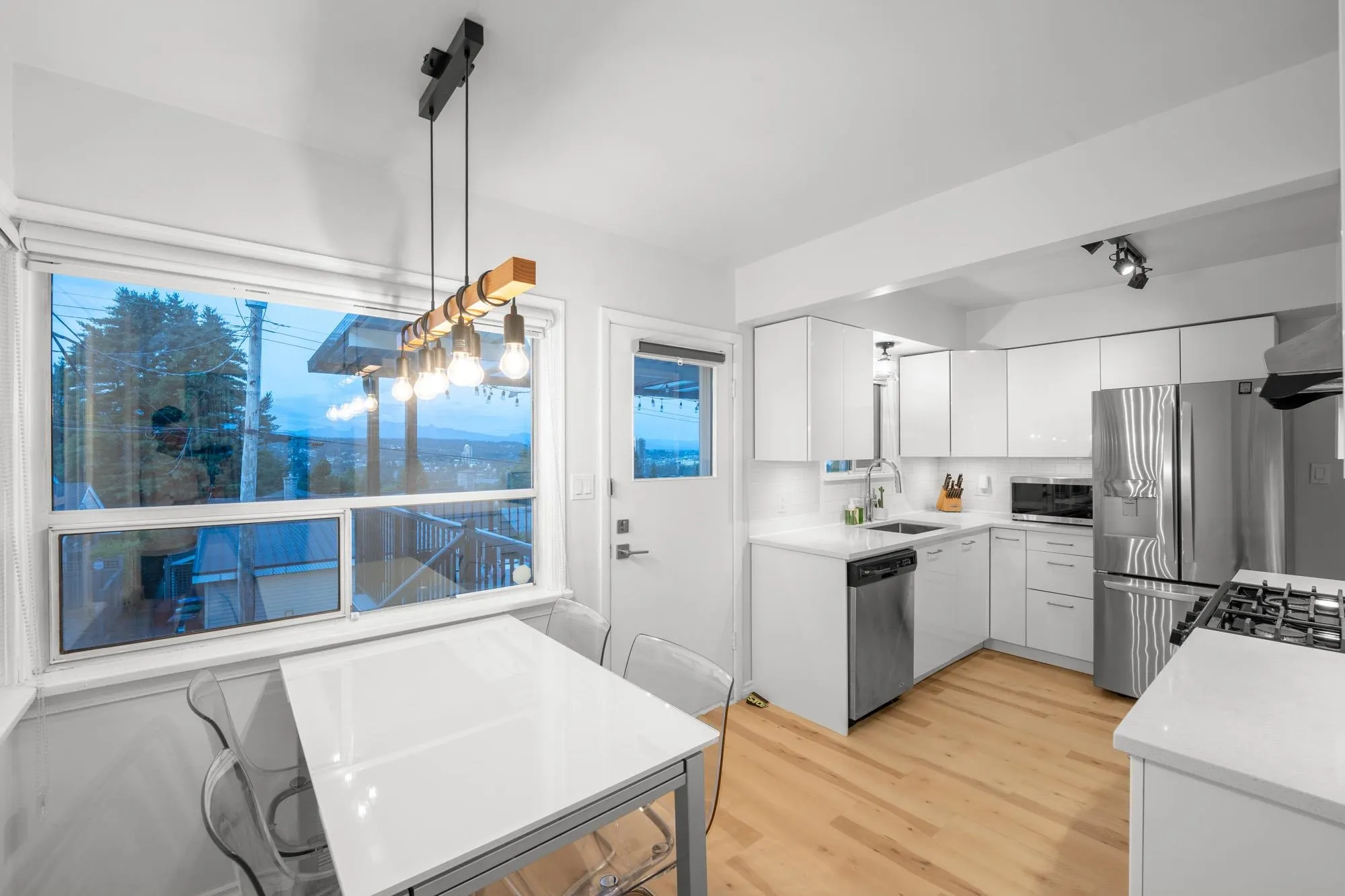 827 Burnaby Street