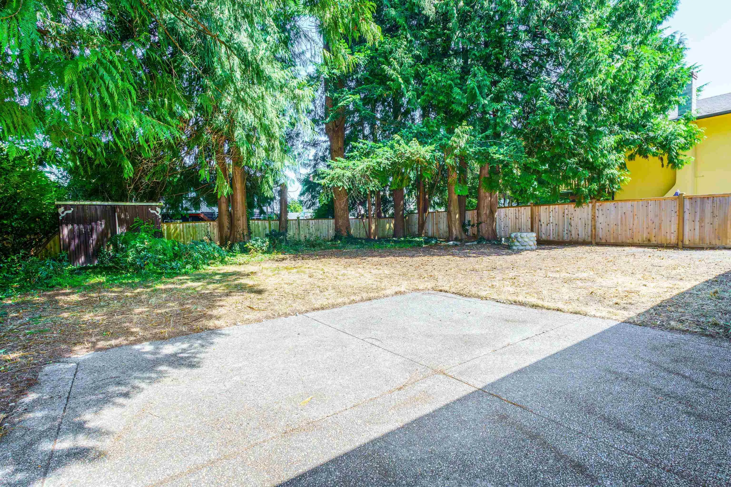 5785 16th Avenue