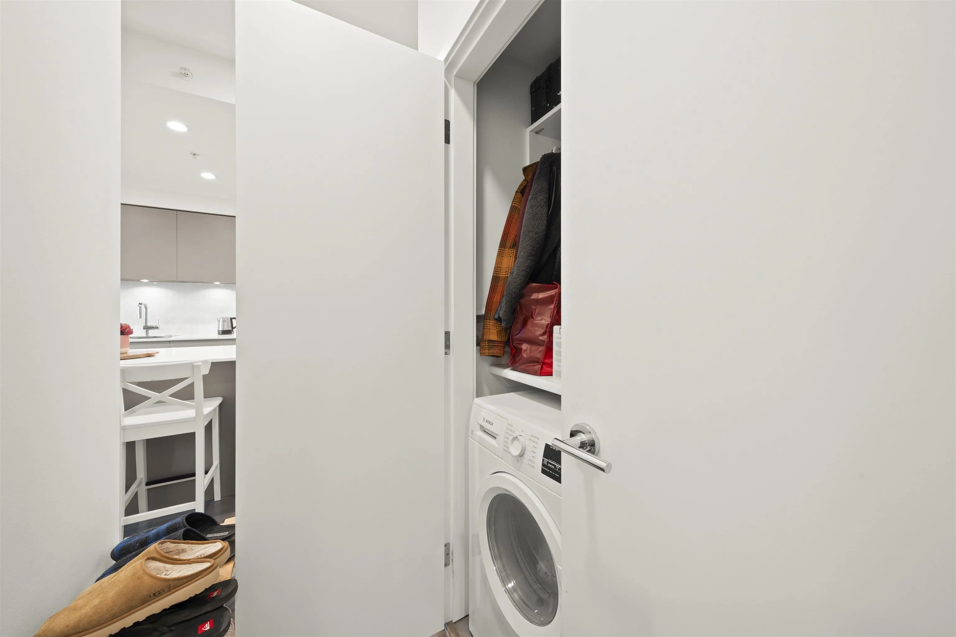 1509 3833 Evergreen Place