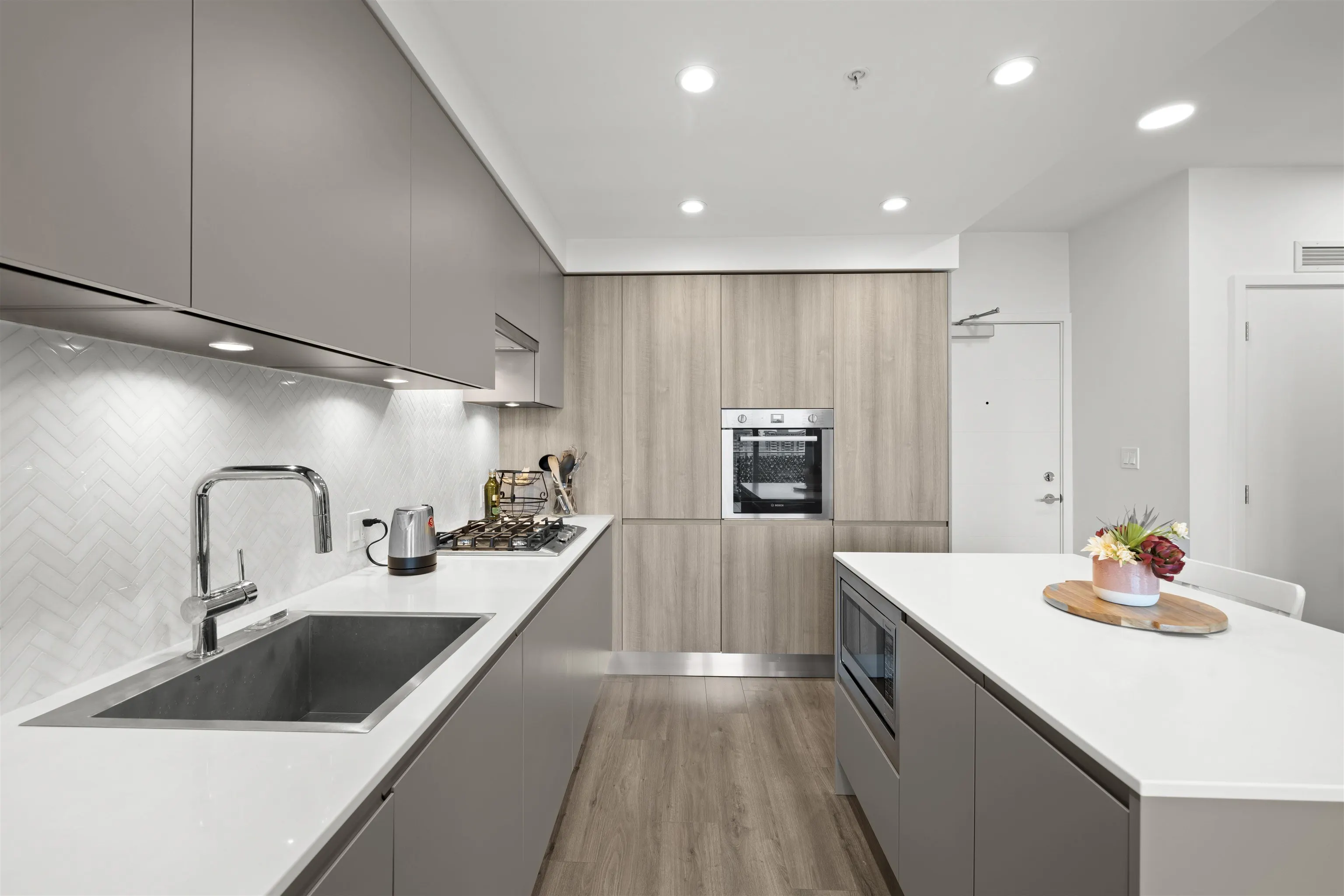 1509 3833 Evergreen Place