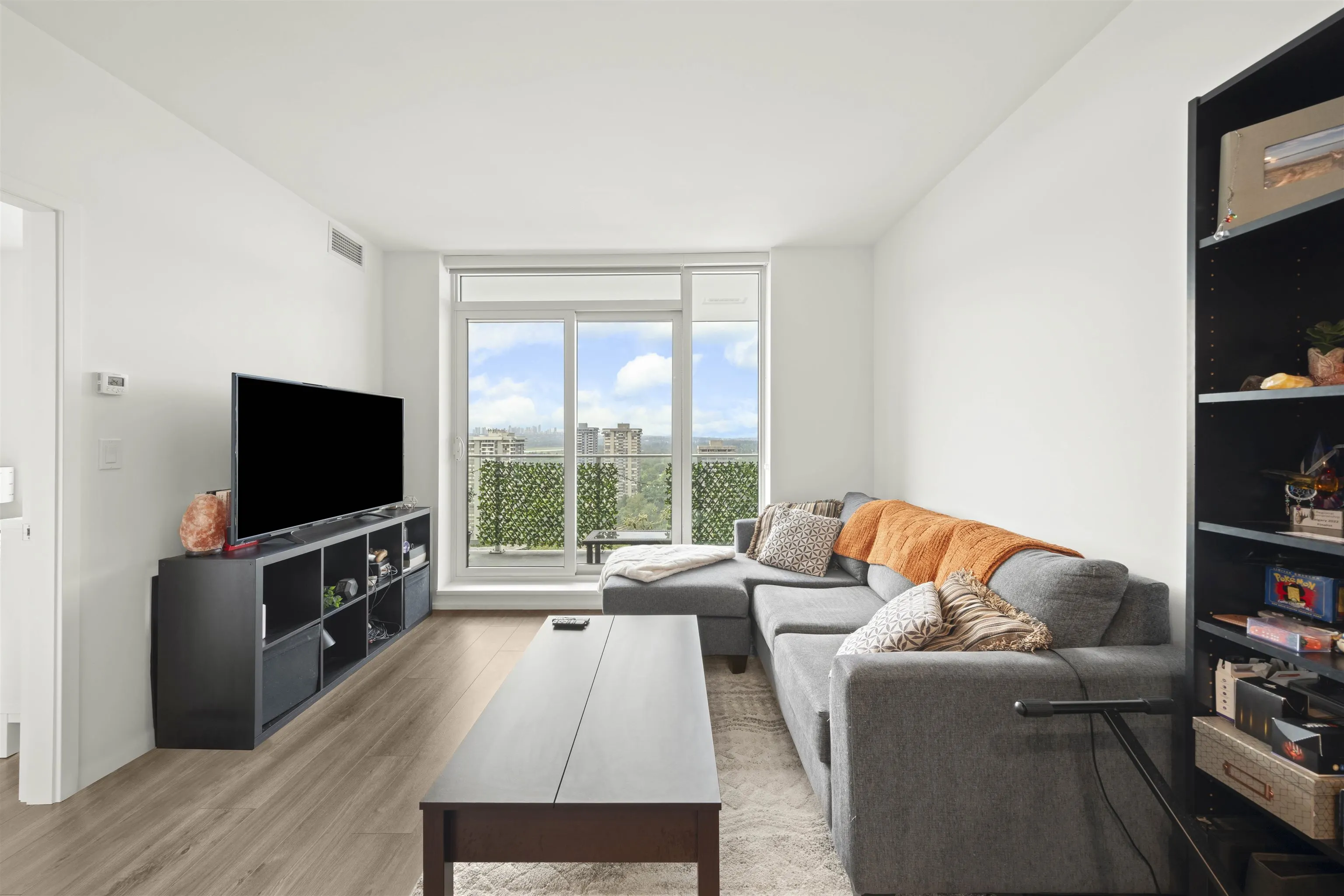 1509 3833 Evergreen Place