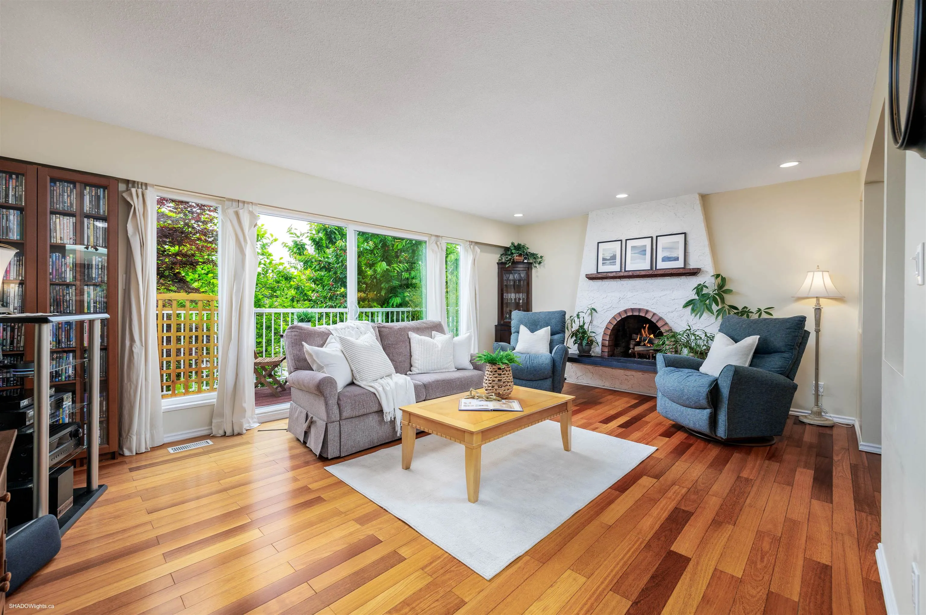 11073 Lawrie Crescent