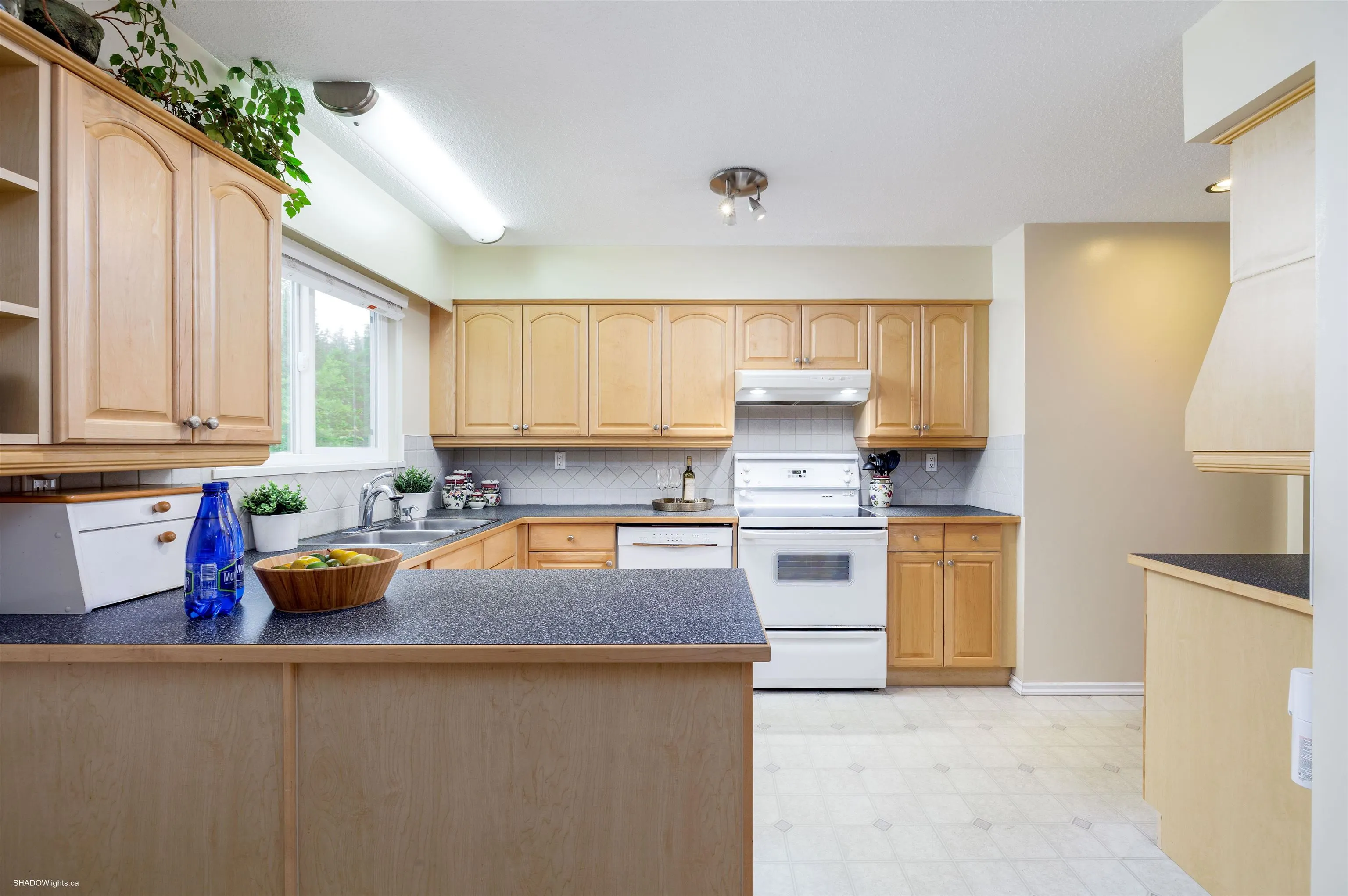 11073 Lawrie Crescent