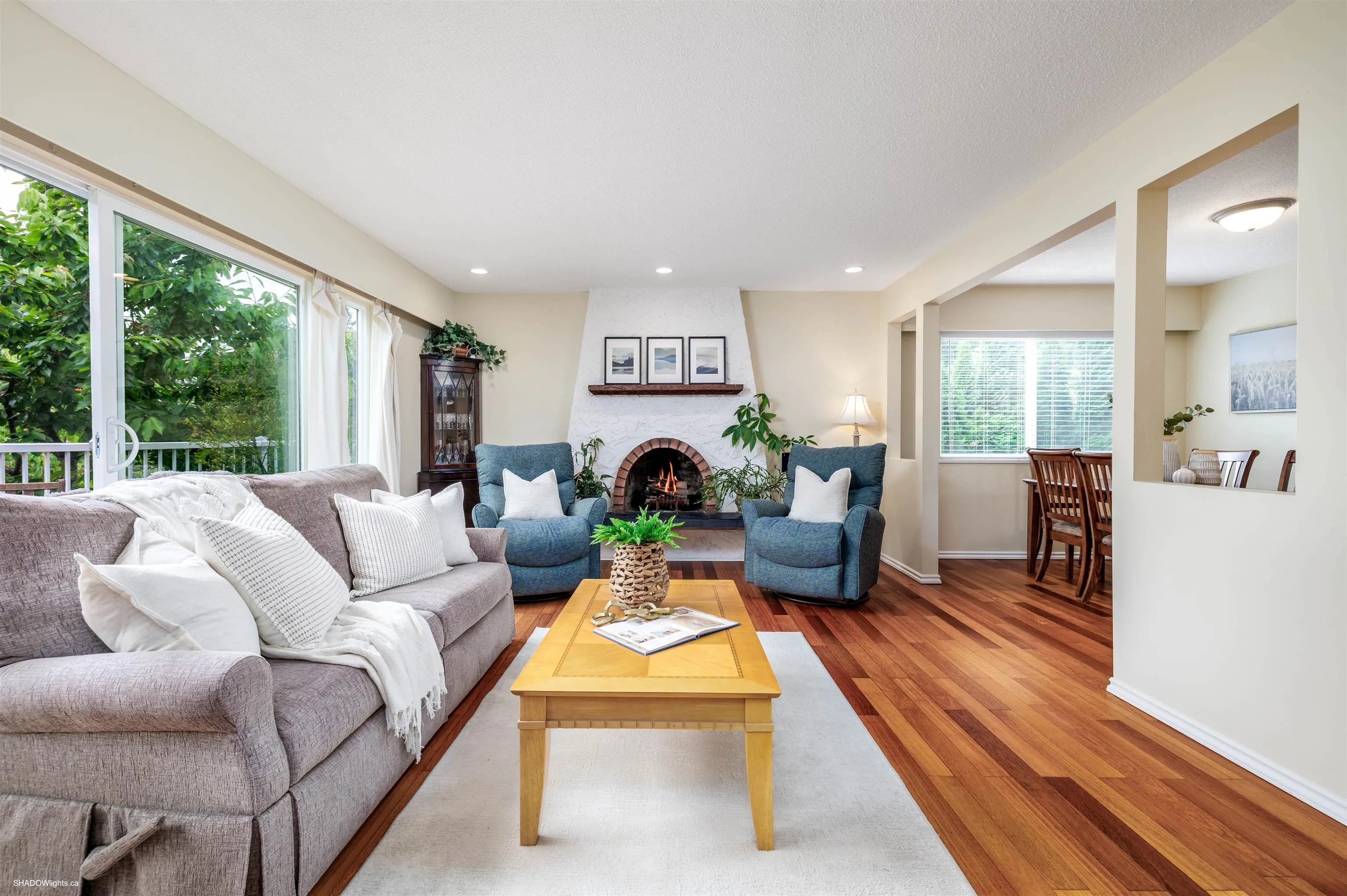 11073 Lawrie Crescent