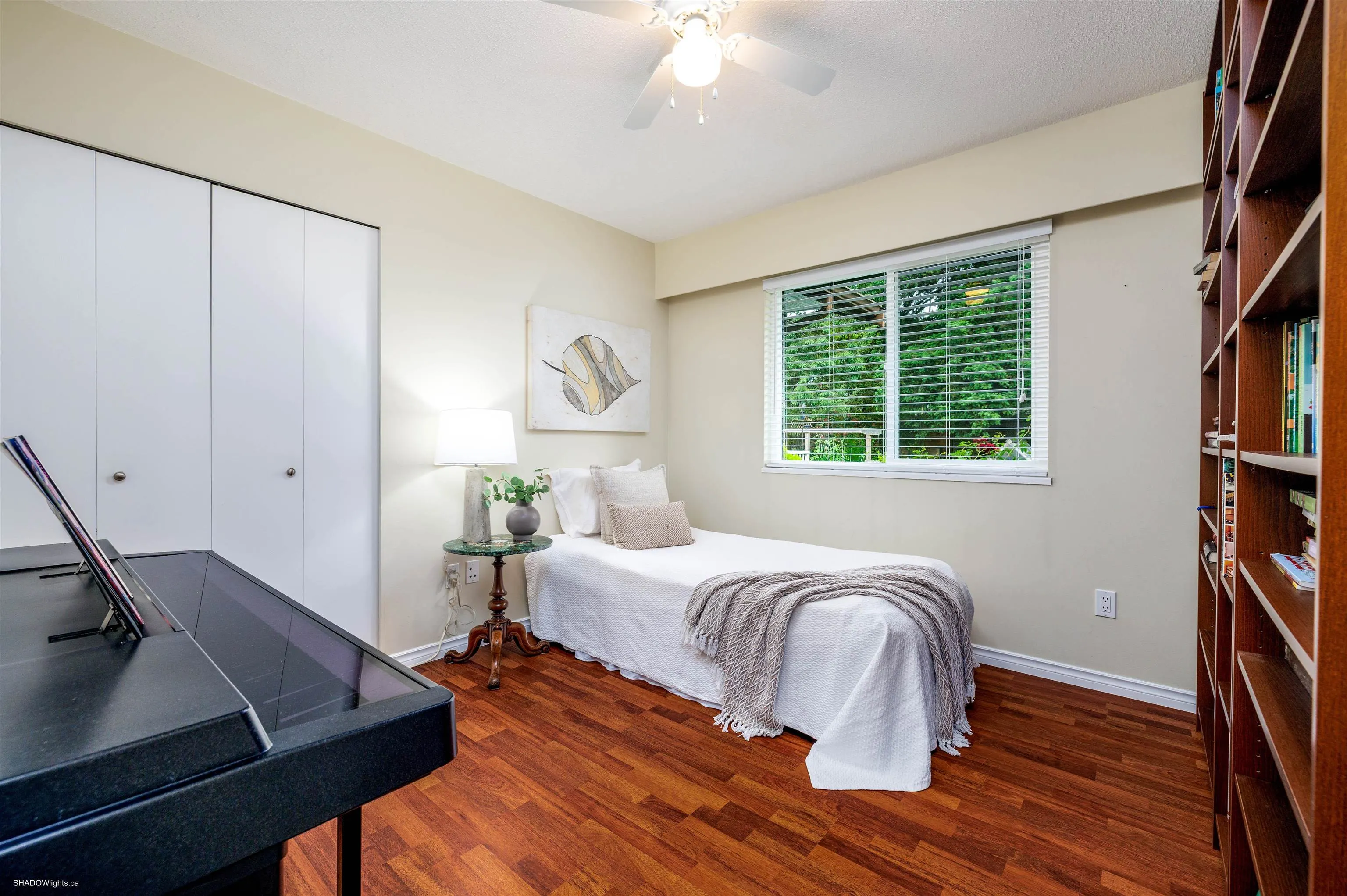 11073 Lawrie Crescent