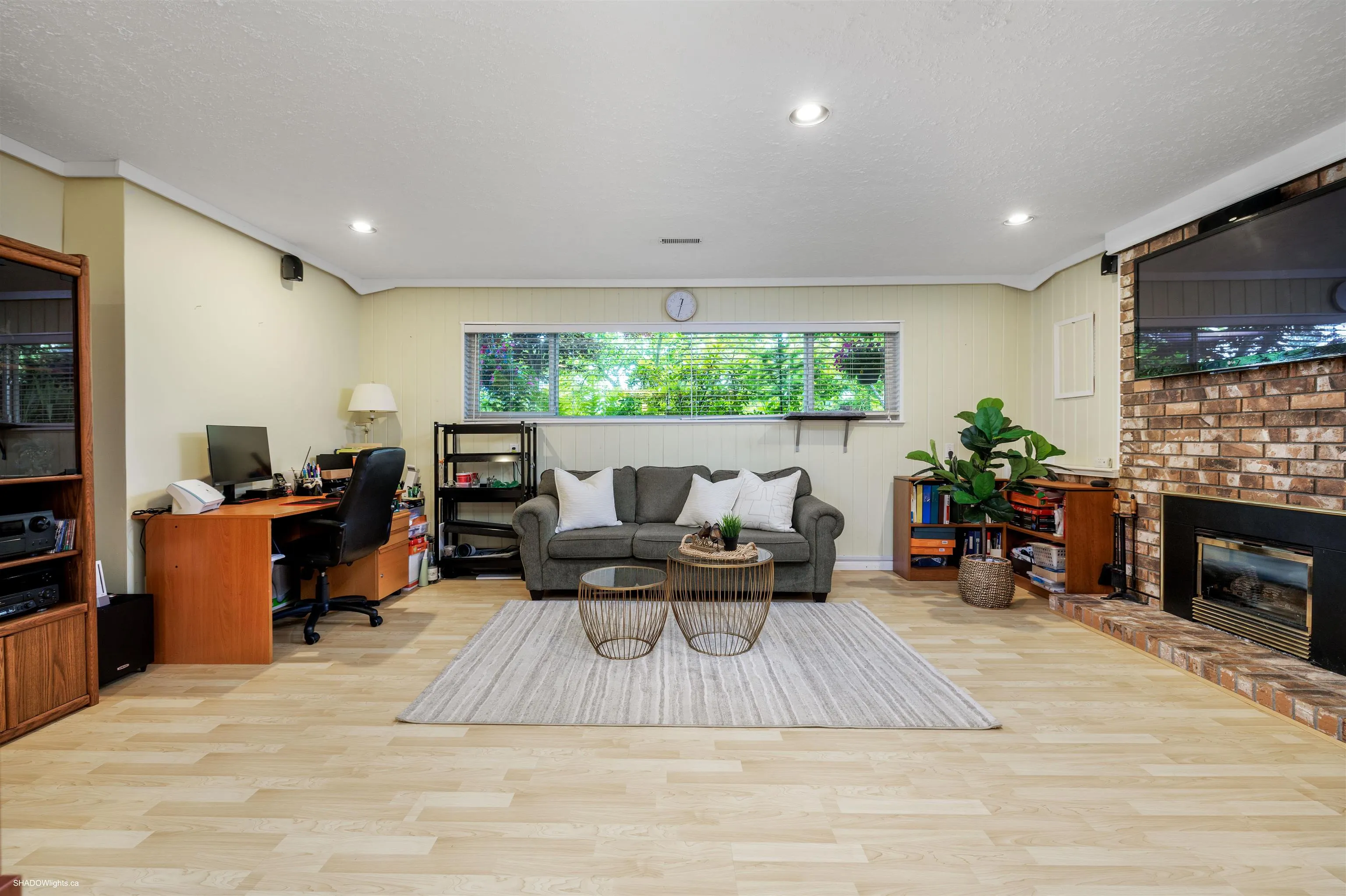 11073 Lawrie Crescent