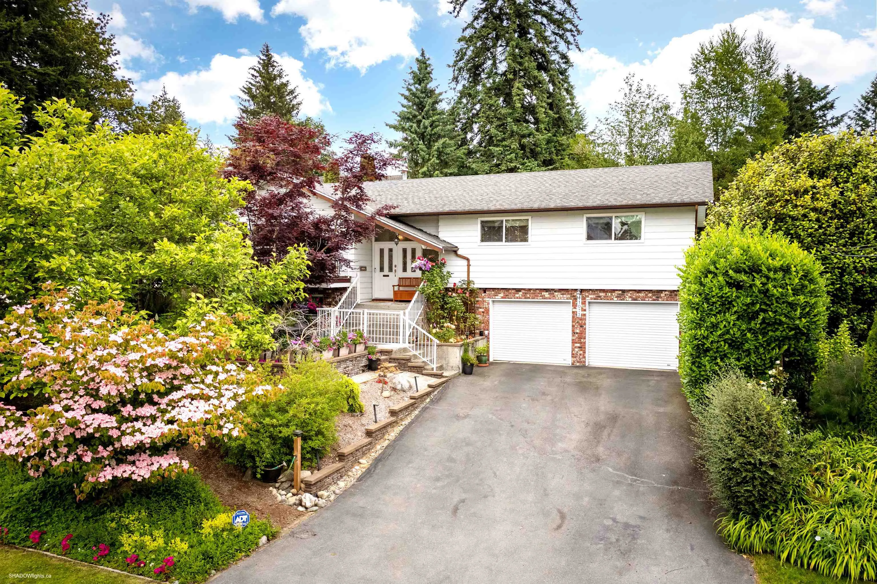 11073 Lawrie Crescent