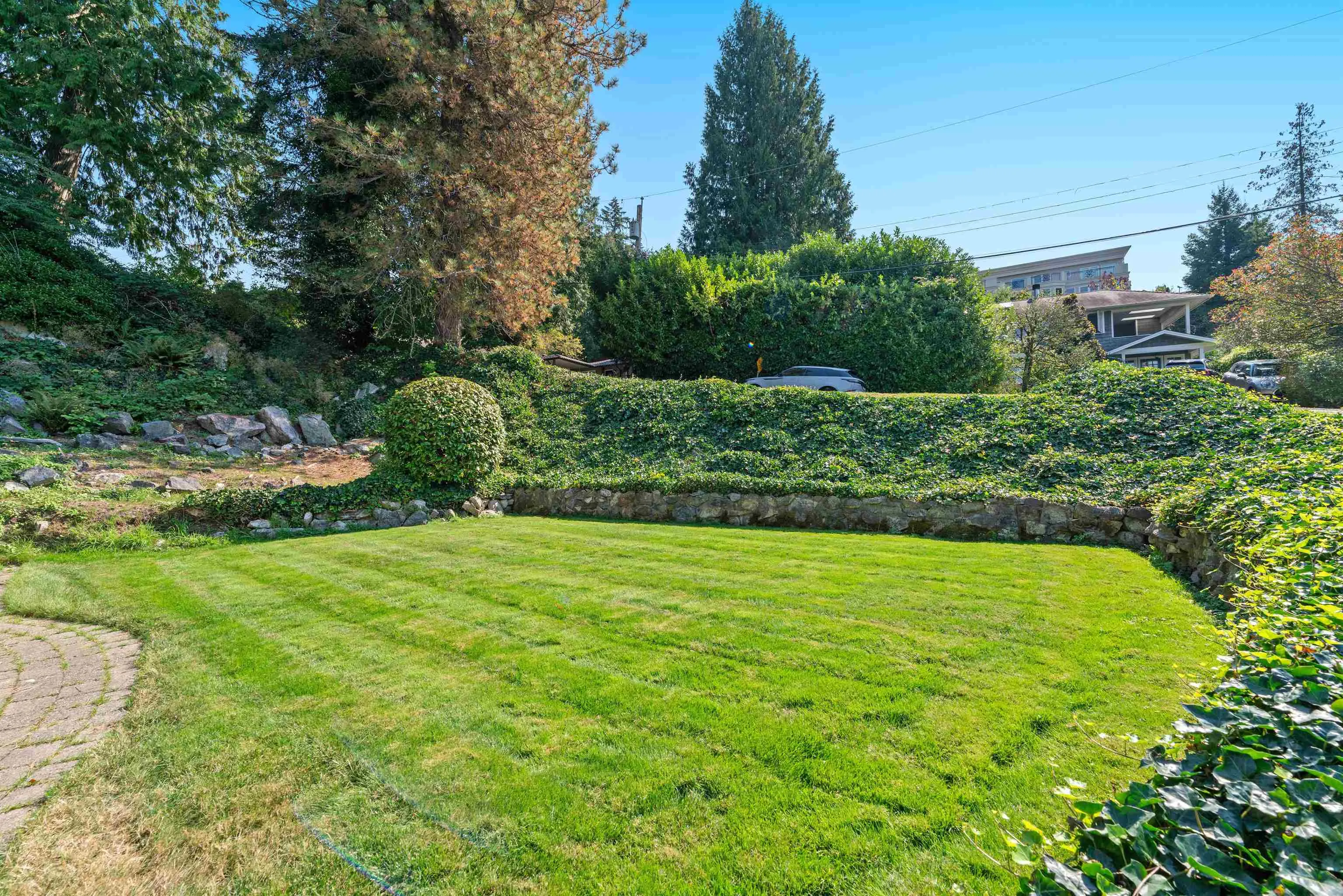 5475 Greenleaf Road