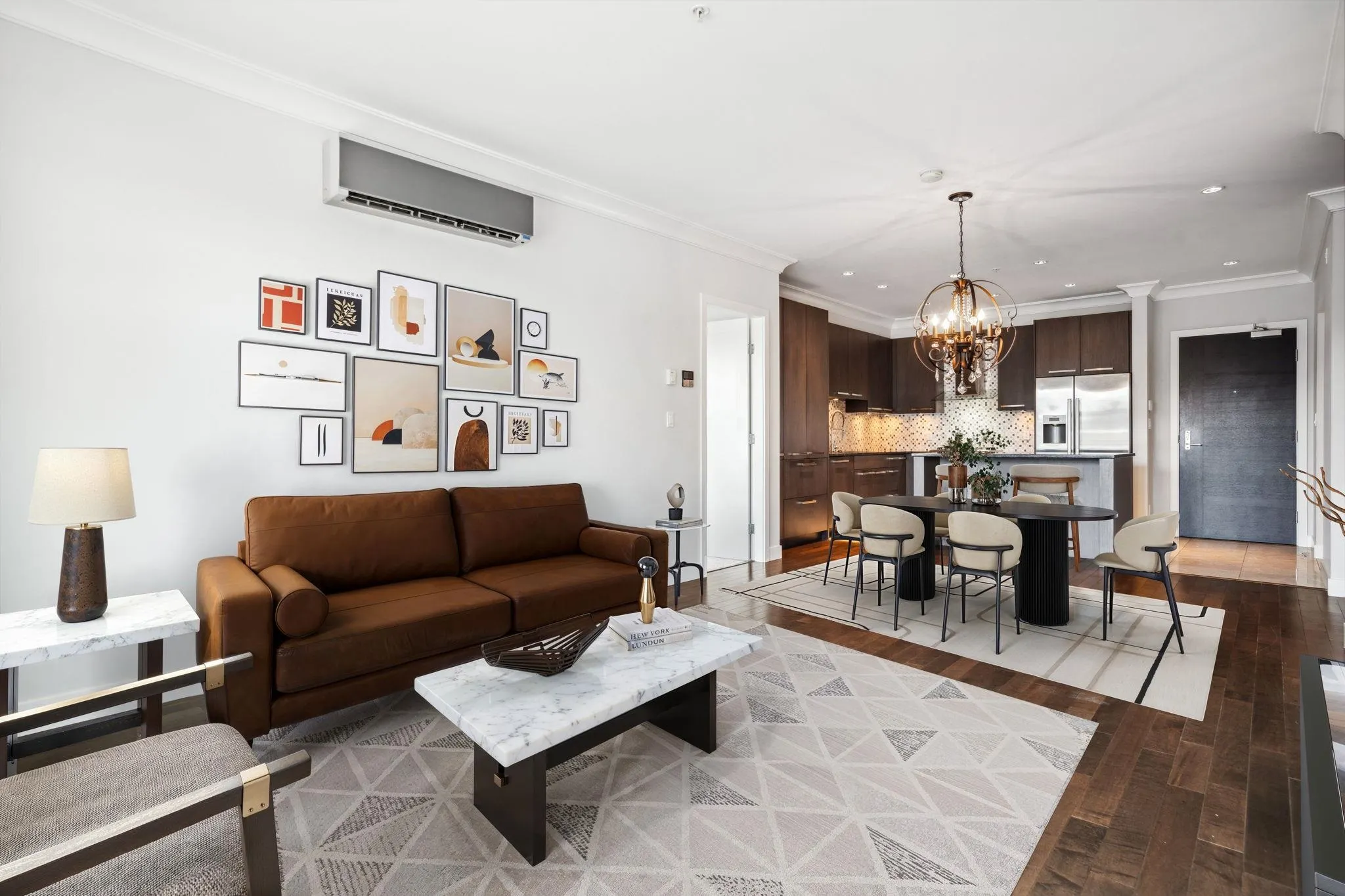 310 4570 Hastings Street