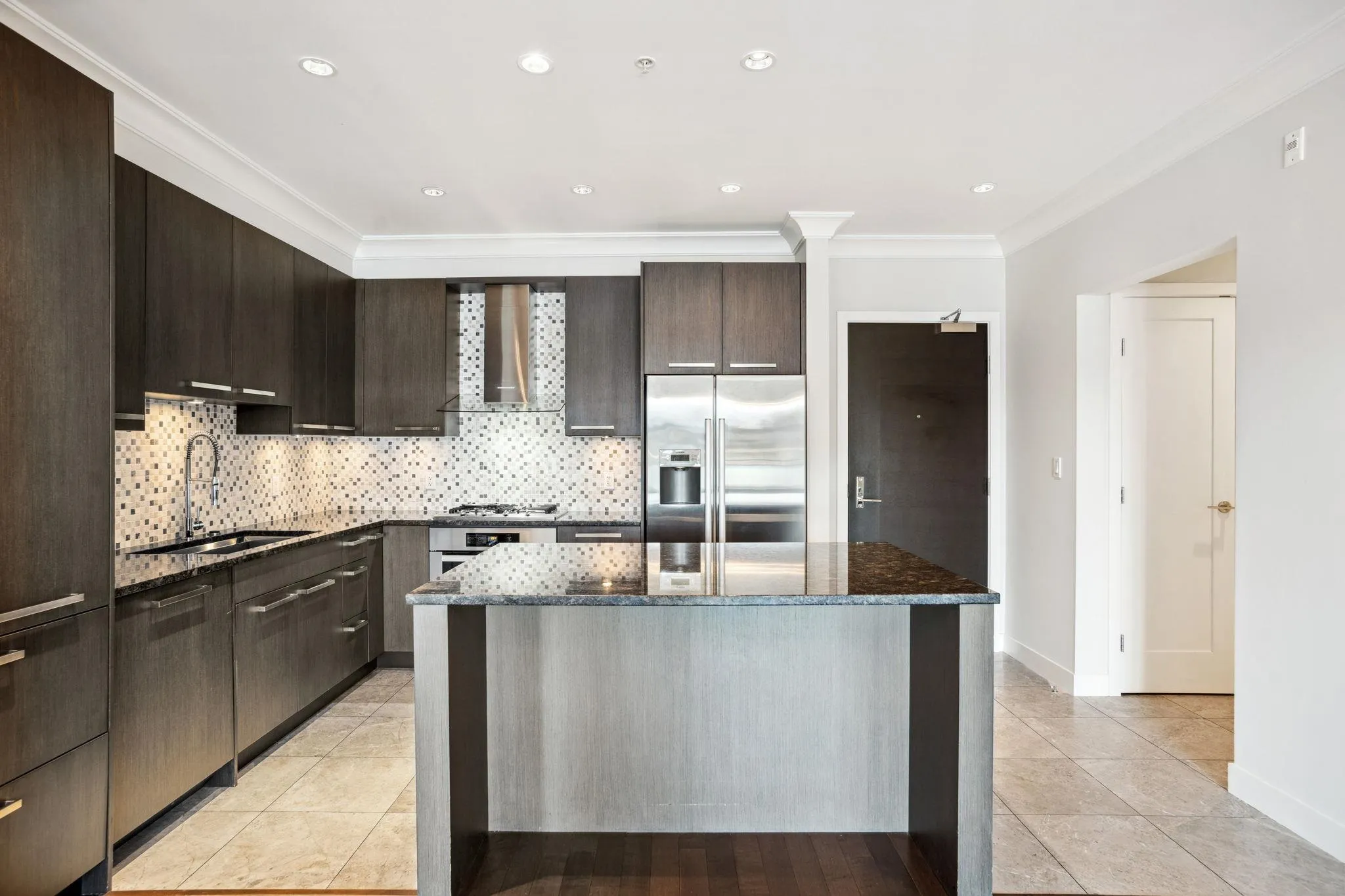 310 4570 Hastings Street