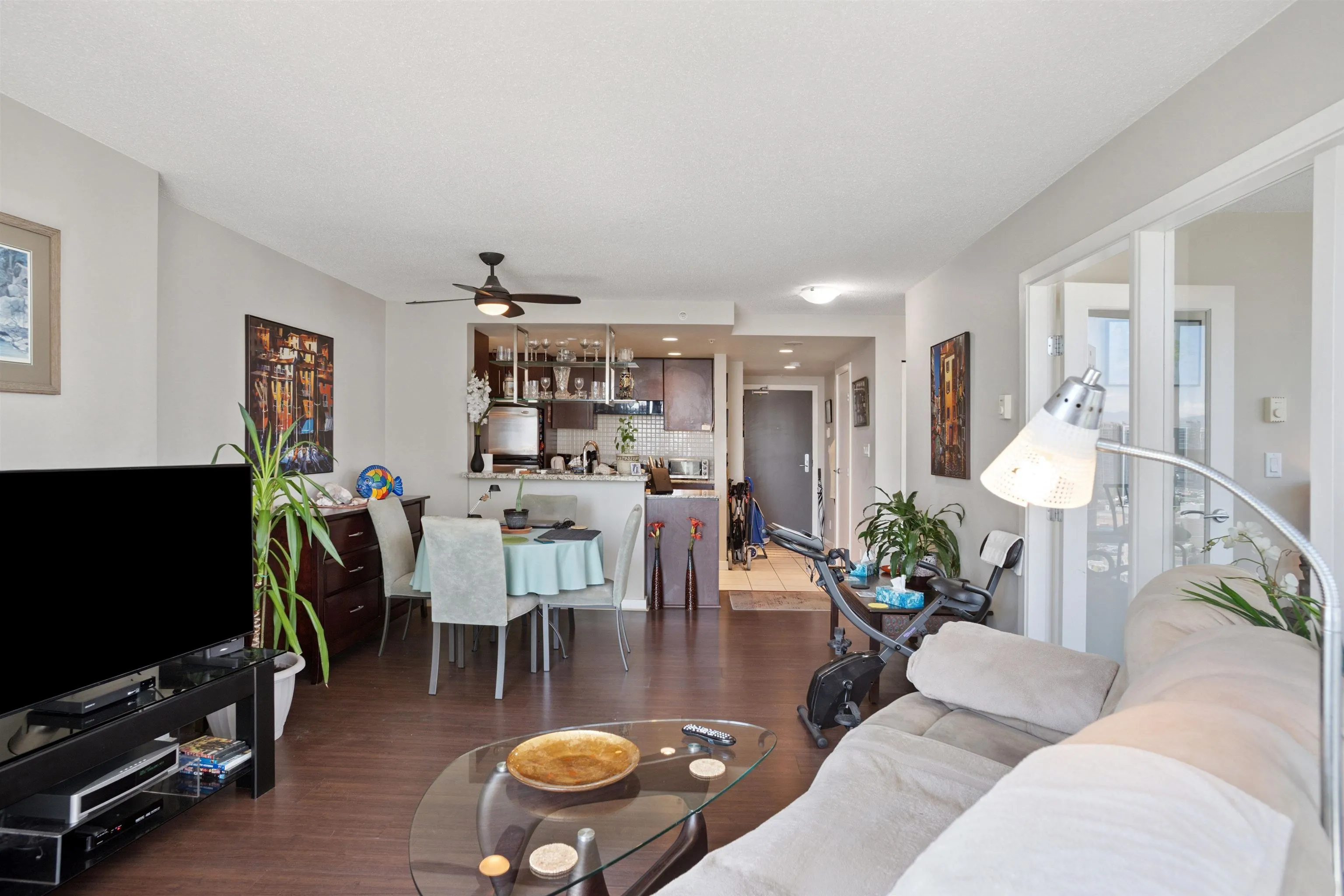 2307 455 Beach Crescent