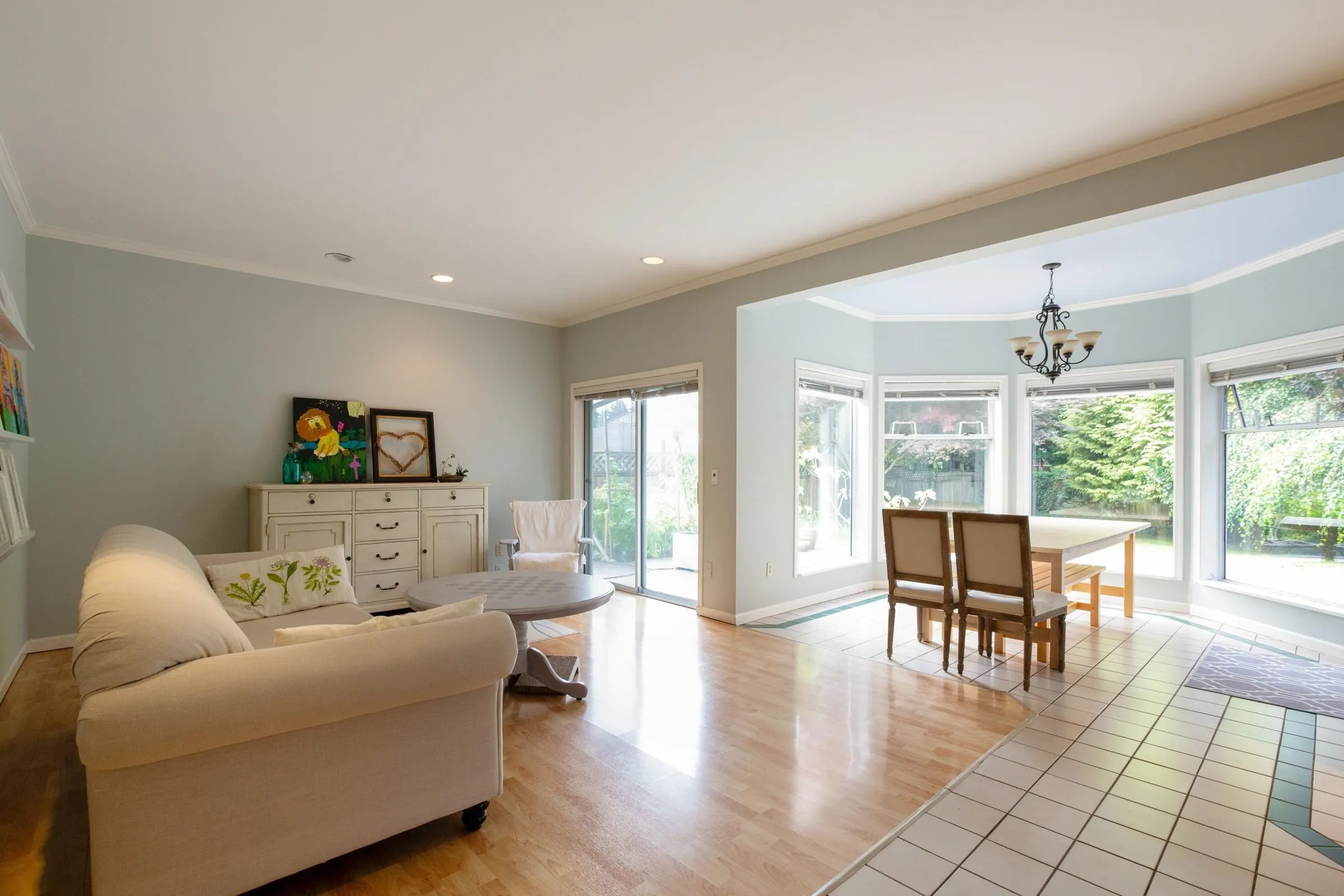 13028 19a Avenue