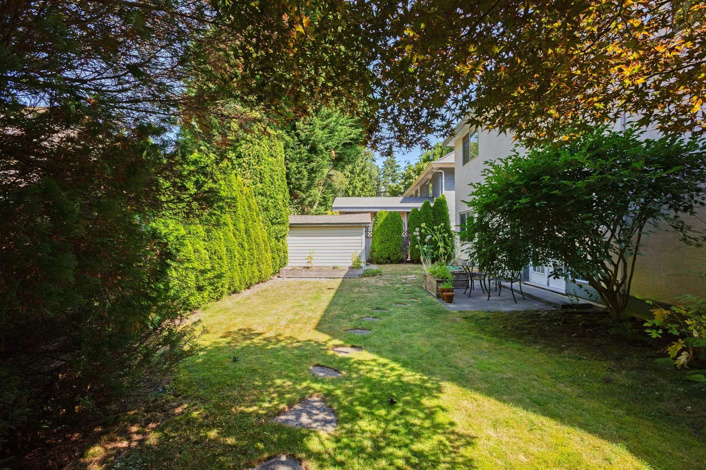 13028 19a Avenue