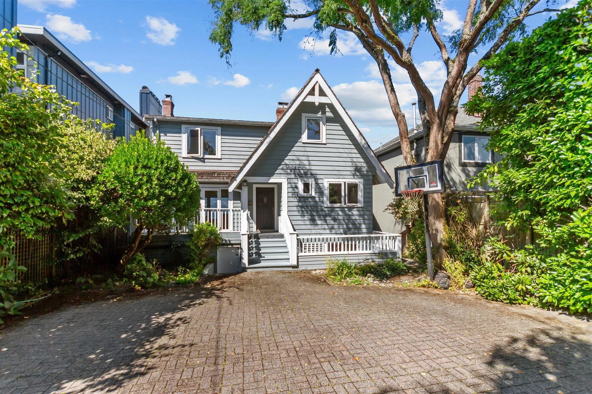 3131 Point Grey Road