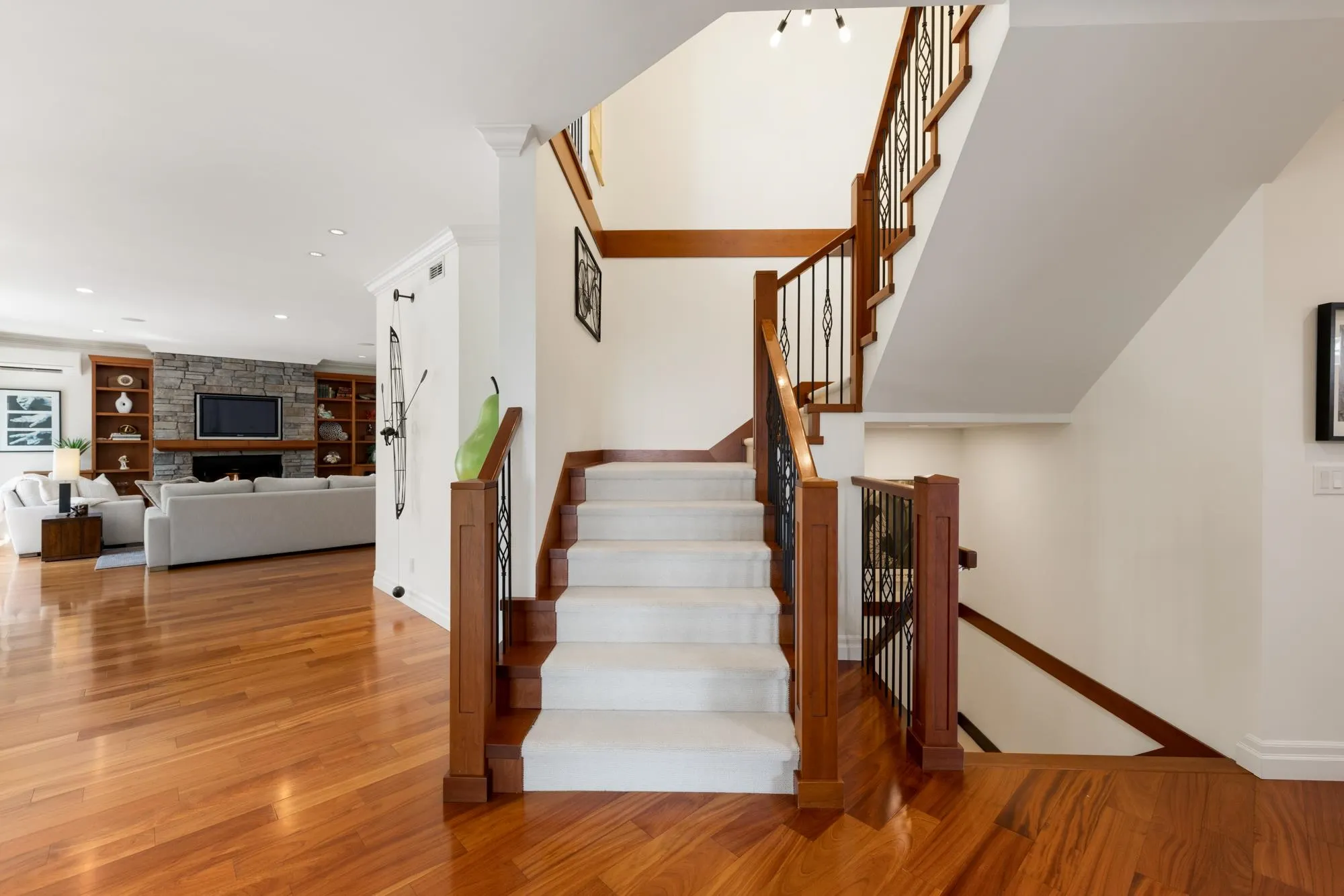 1122 Kilmer Road