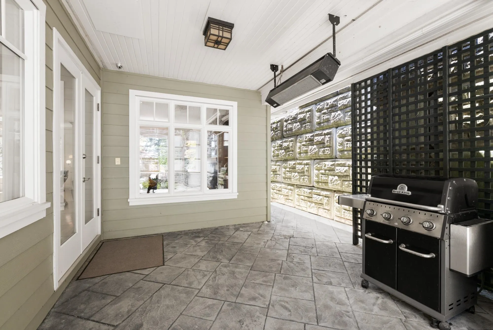 1122 Kilmer Road
