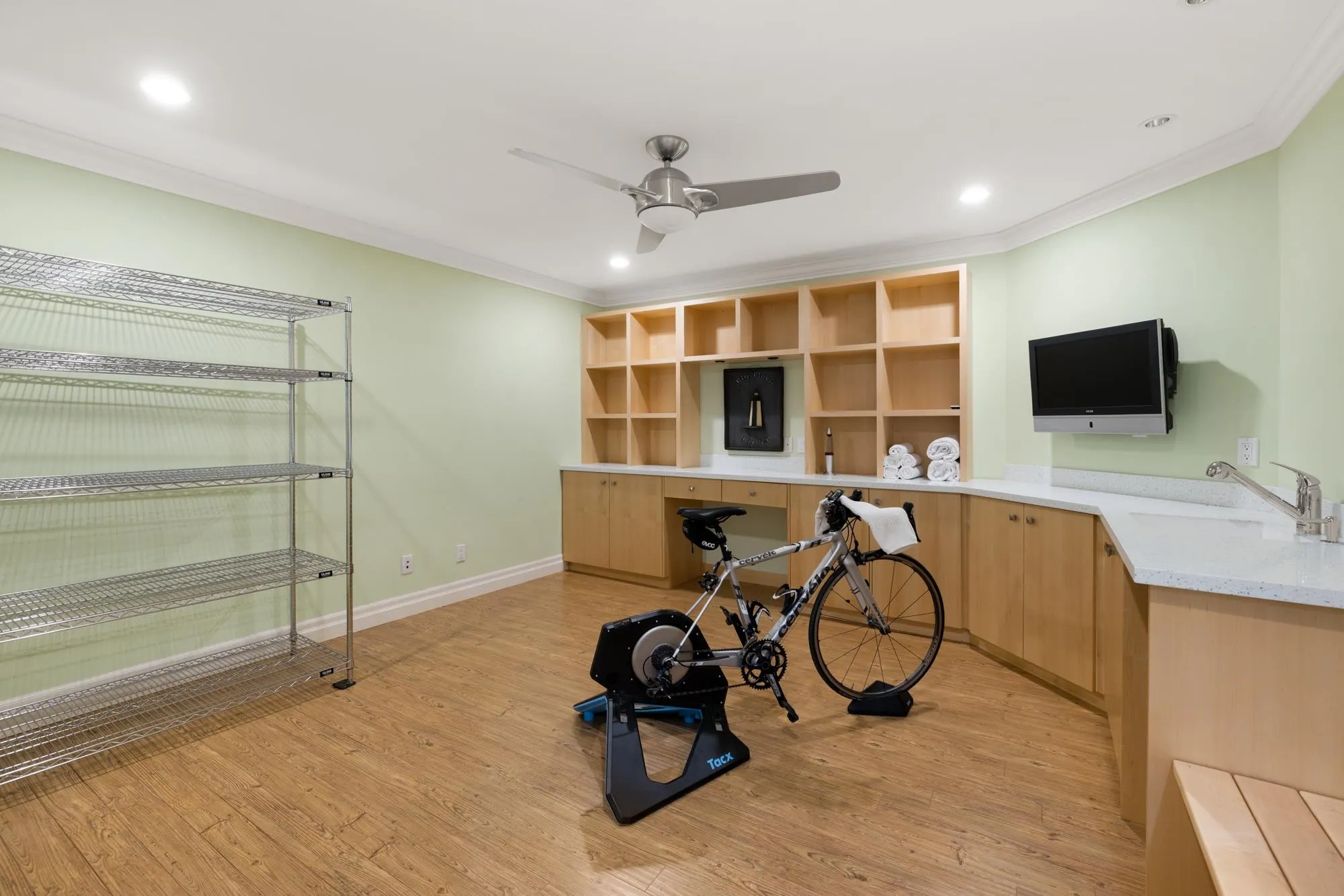 1122 Kilmer Road