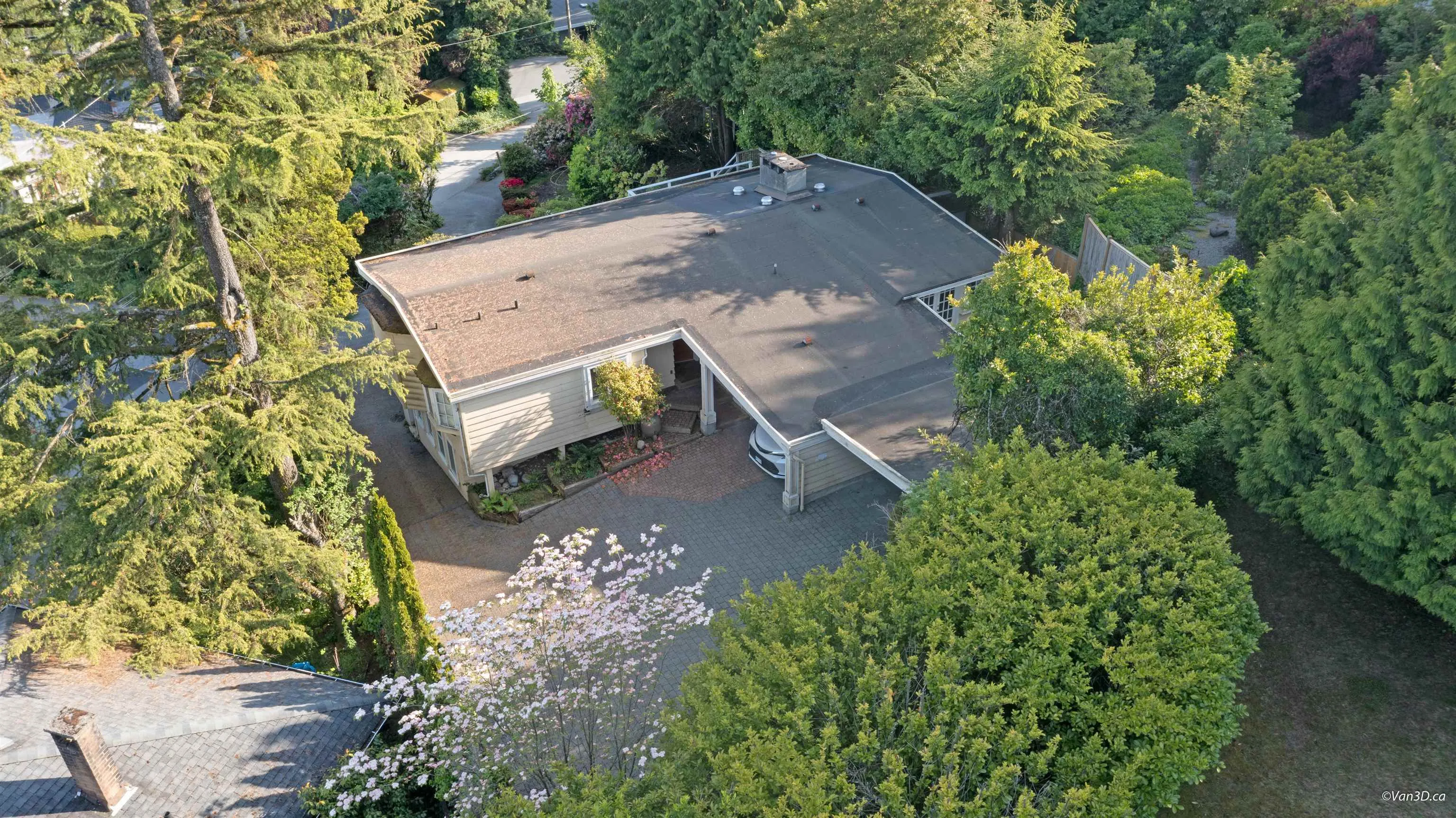 825 8th Street