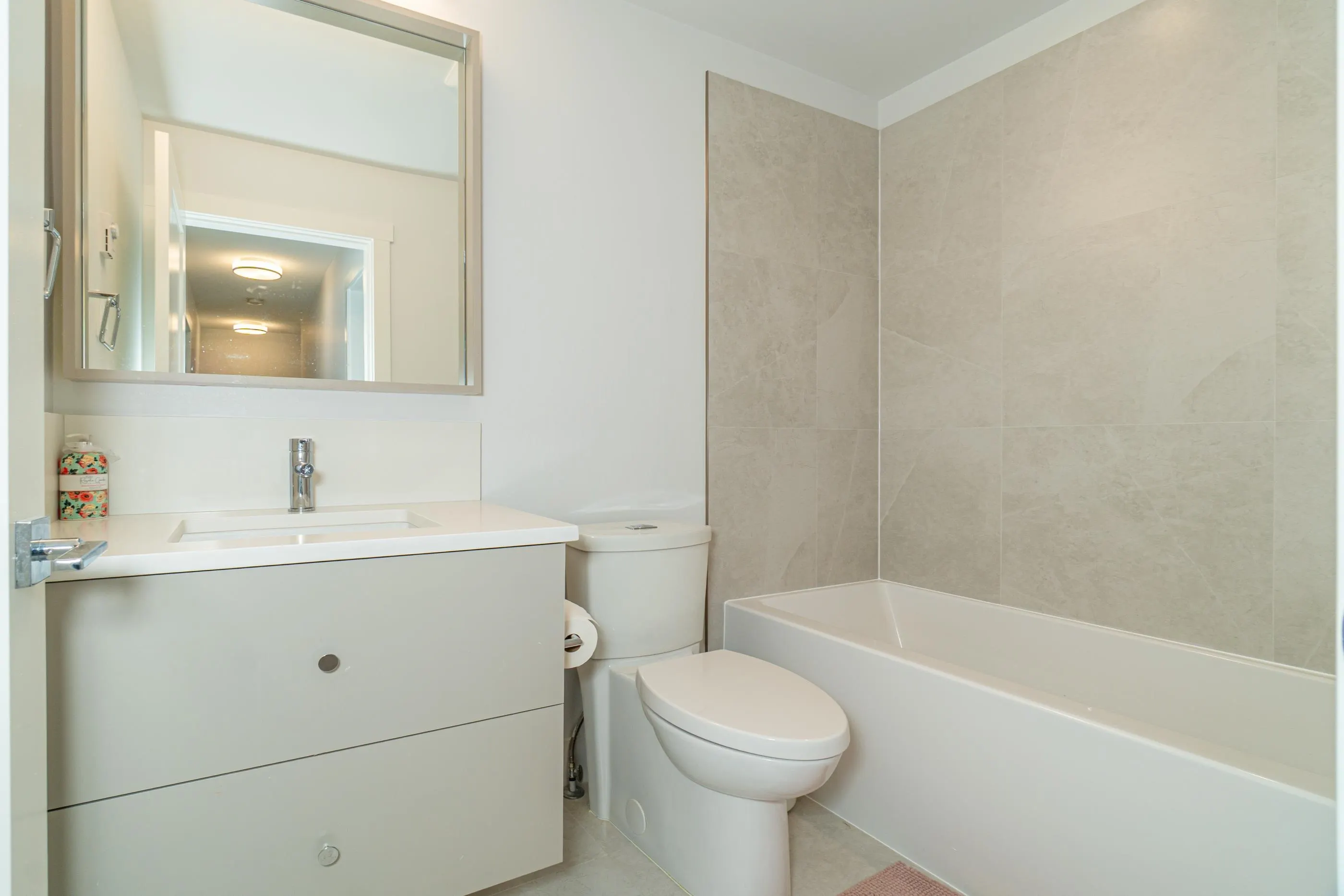 18 2070 Oak Meadows Drive