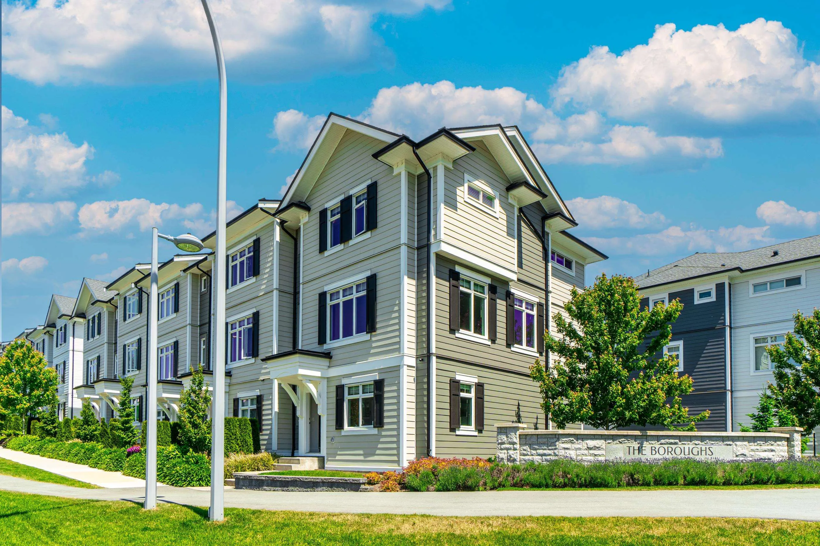 18 2070 Oak Meadows Drive