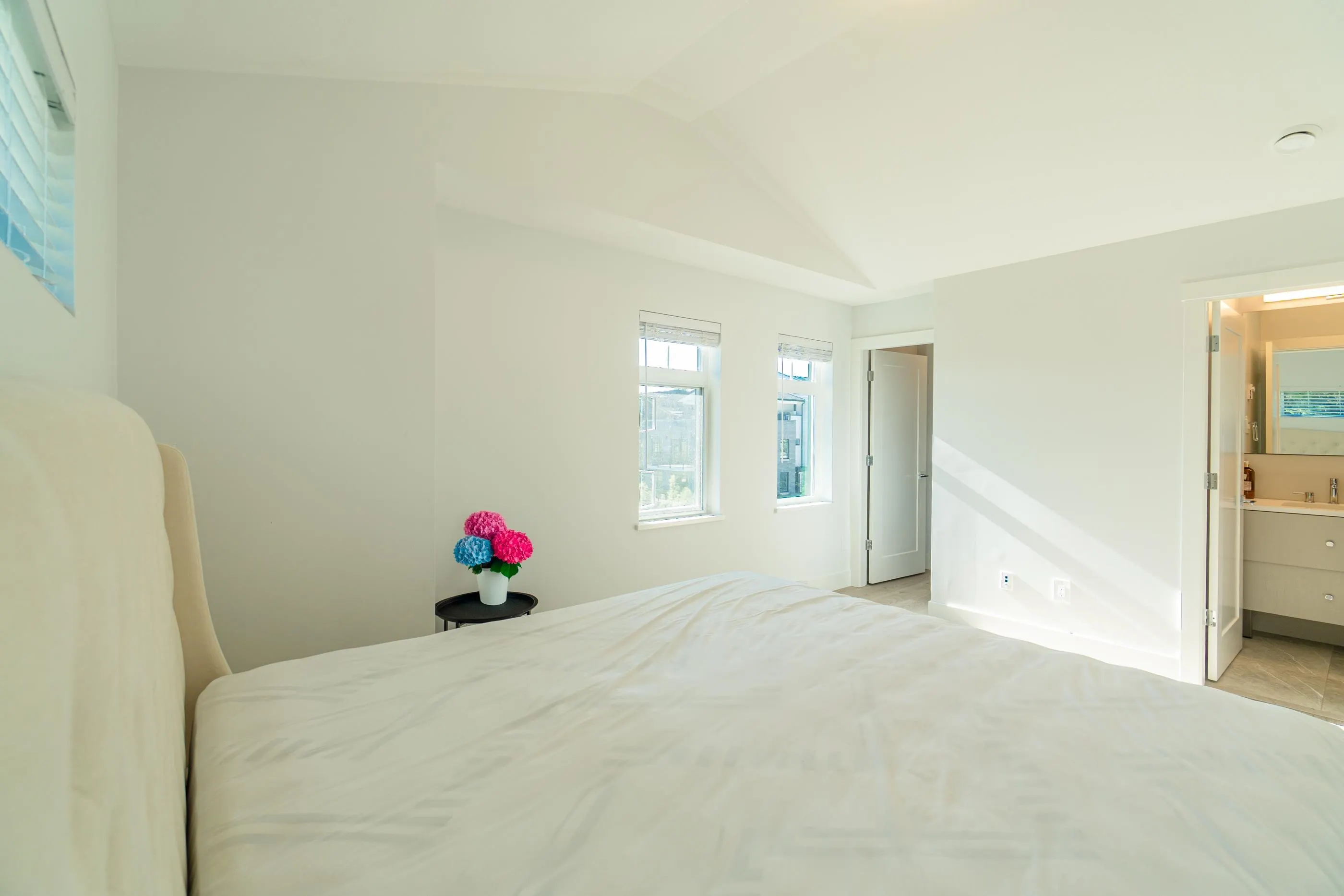 18 2070 Oak Meadows Drive