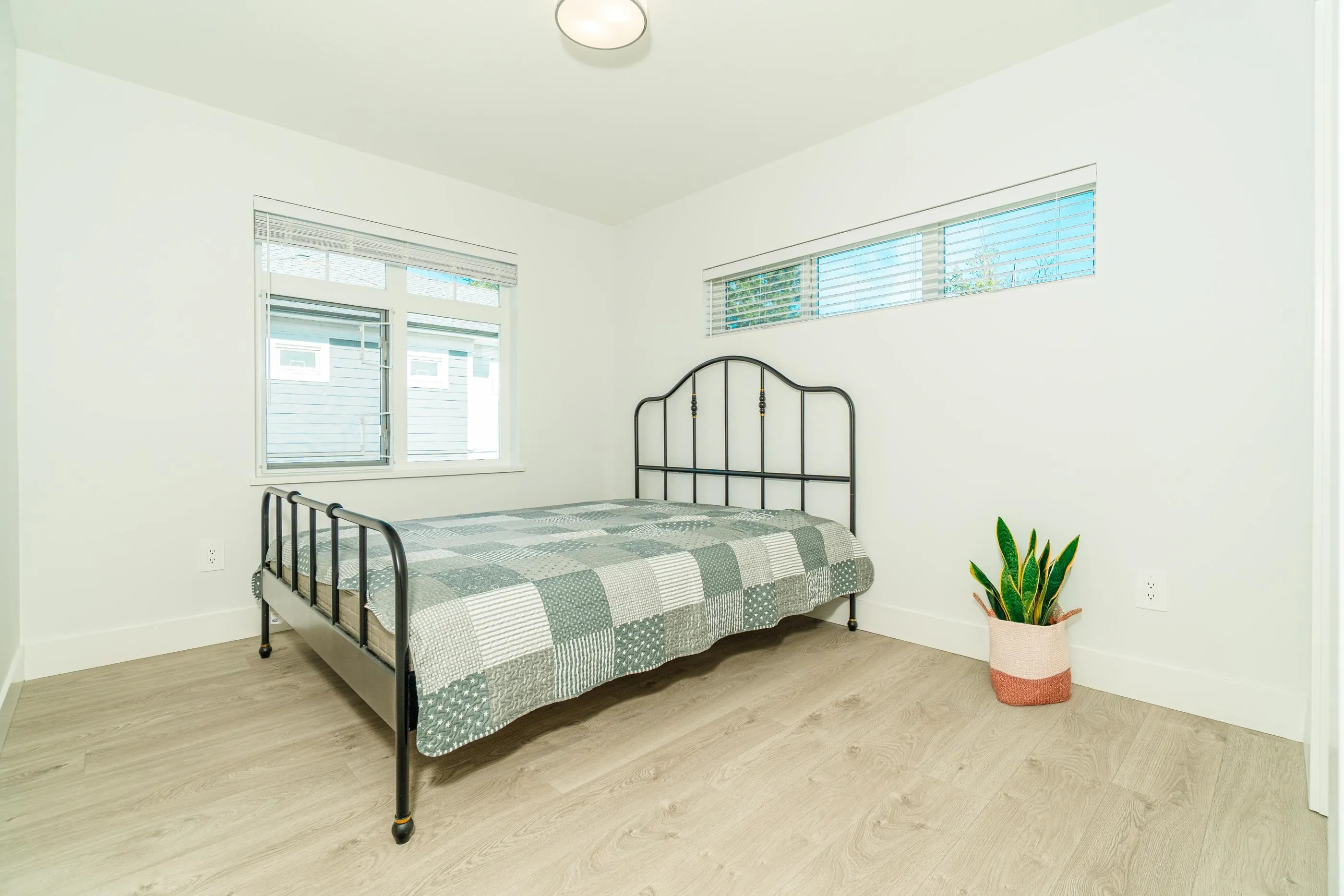 18 2070 Oak Meadows Drive
