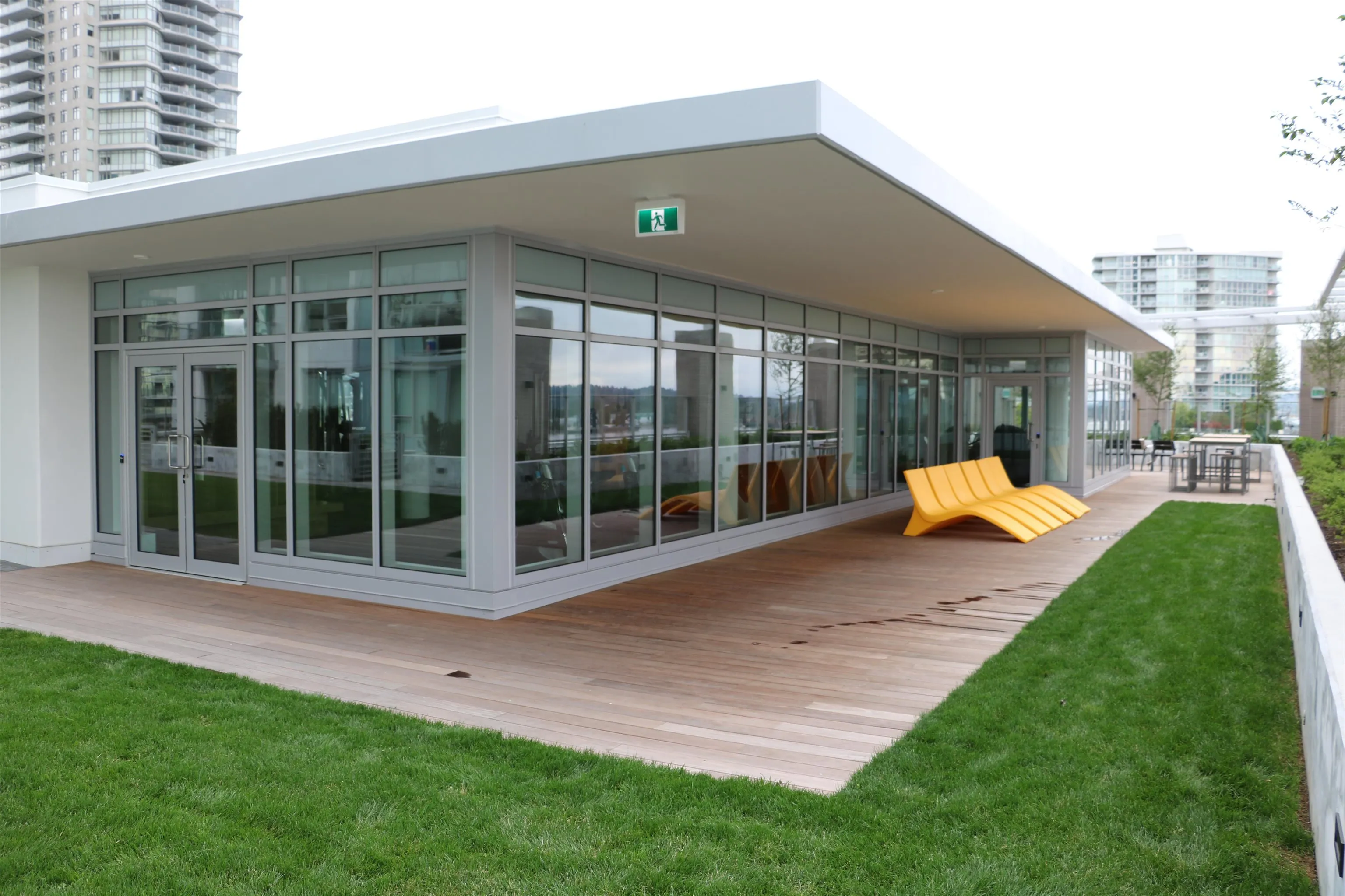 908 Quayside Drive