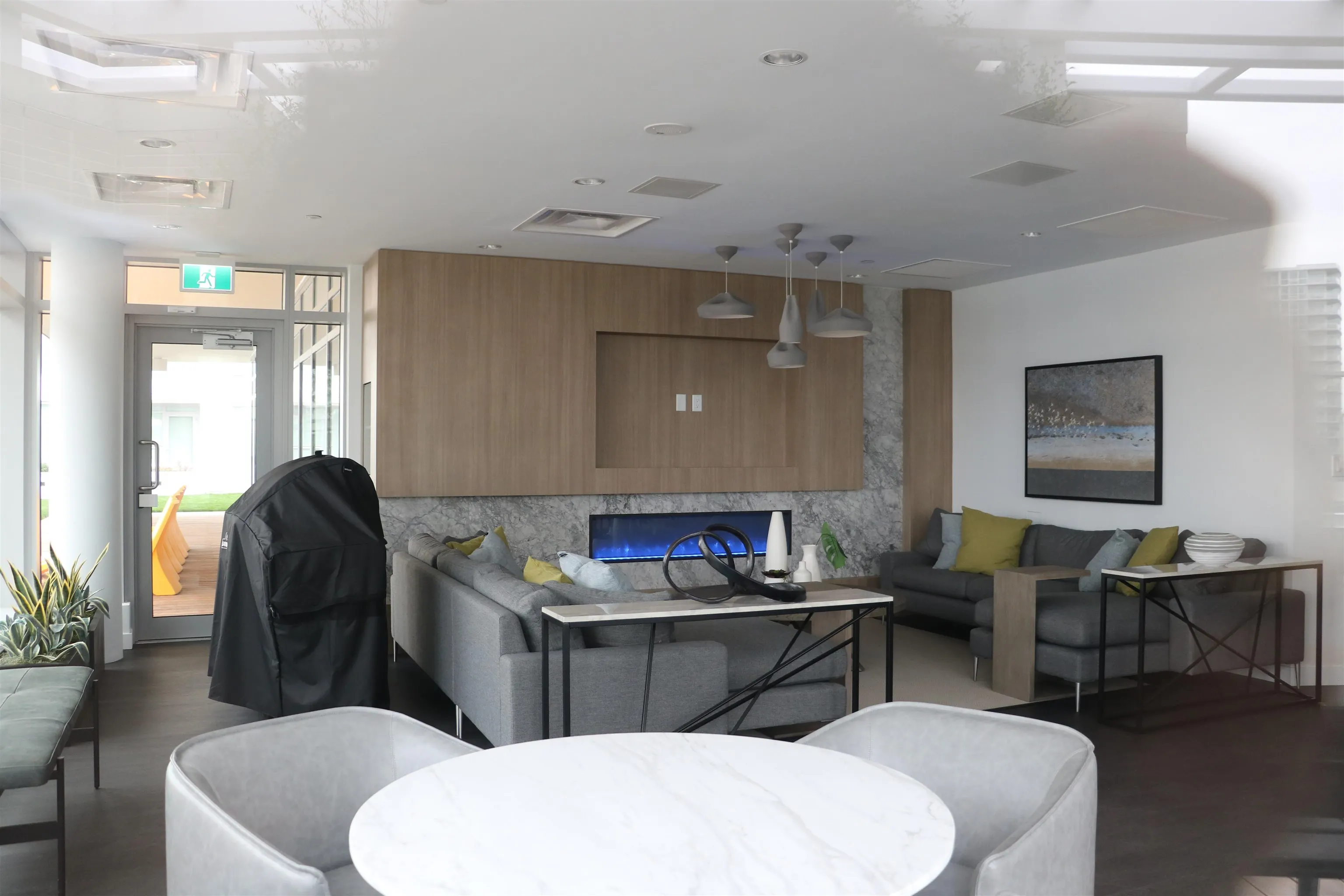 908 Quayside Drive