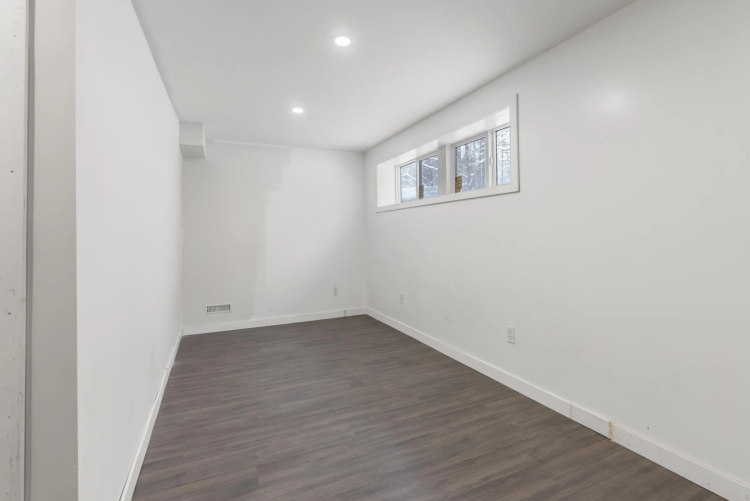 24950 100 Avenue