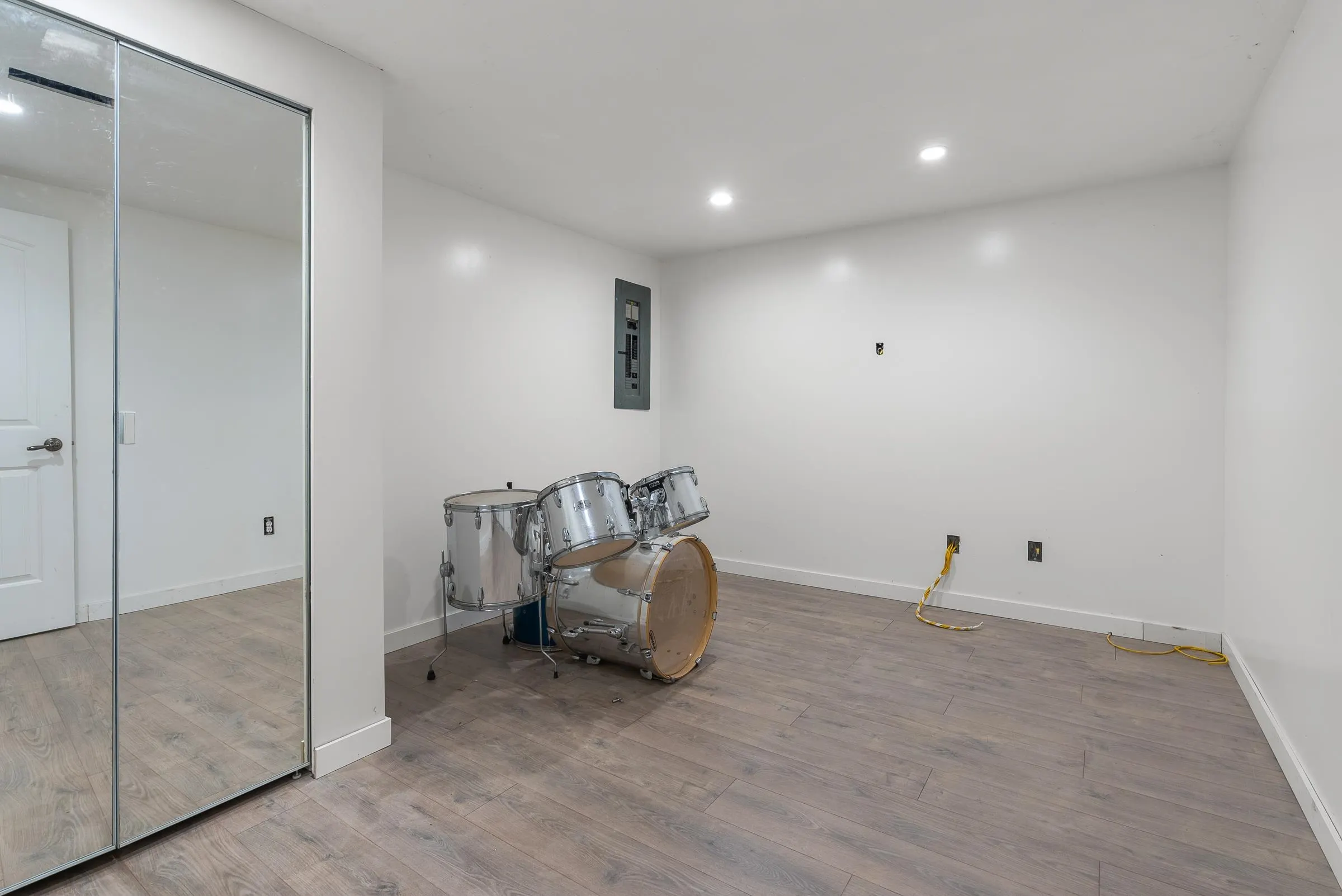 24950 100 Avenue
