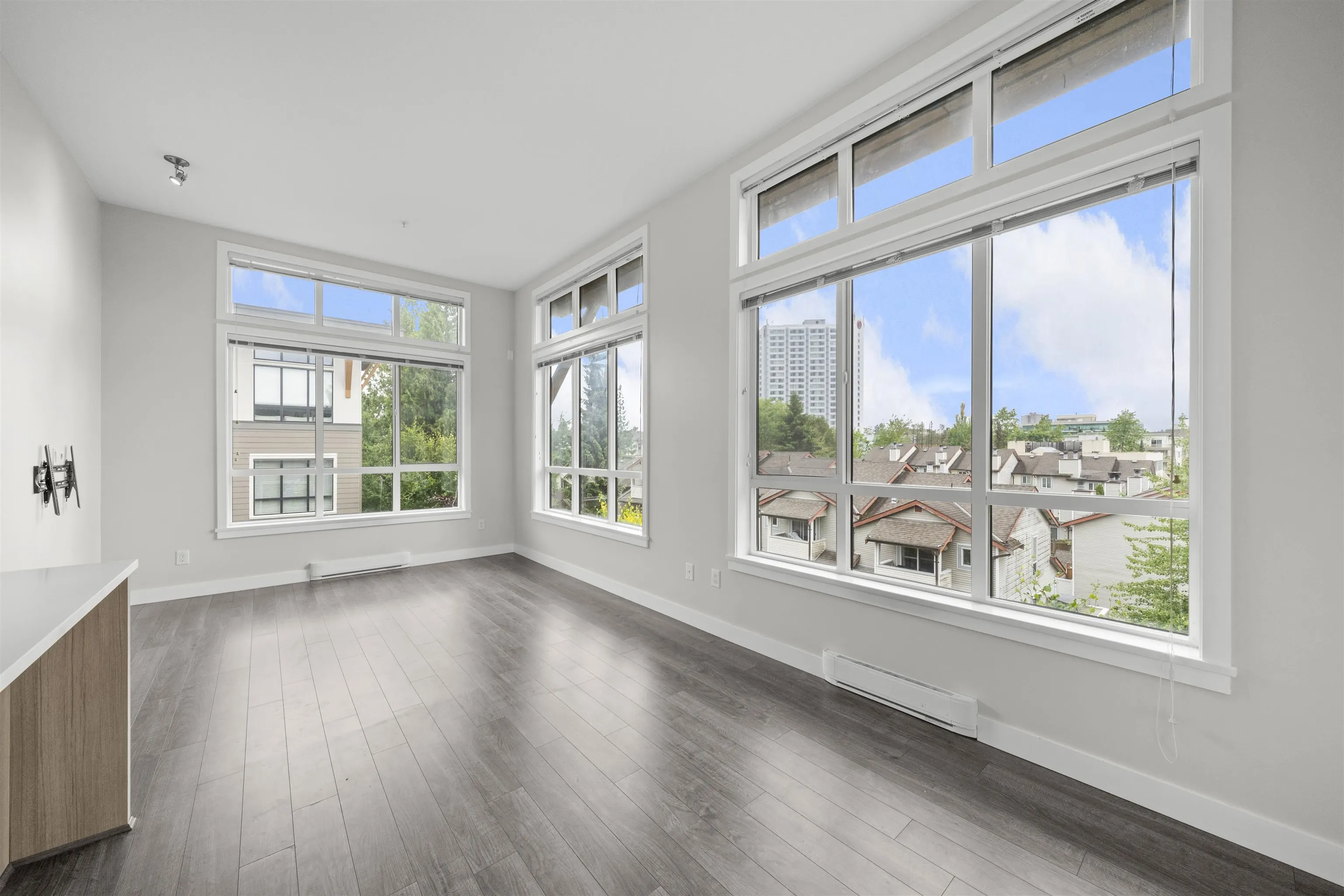 510 15388 105 Avenue