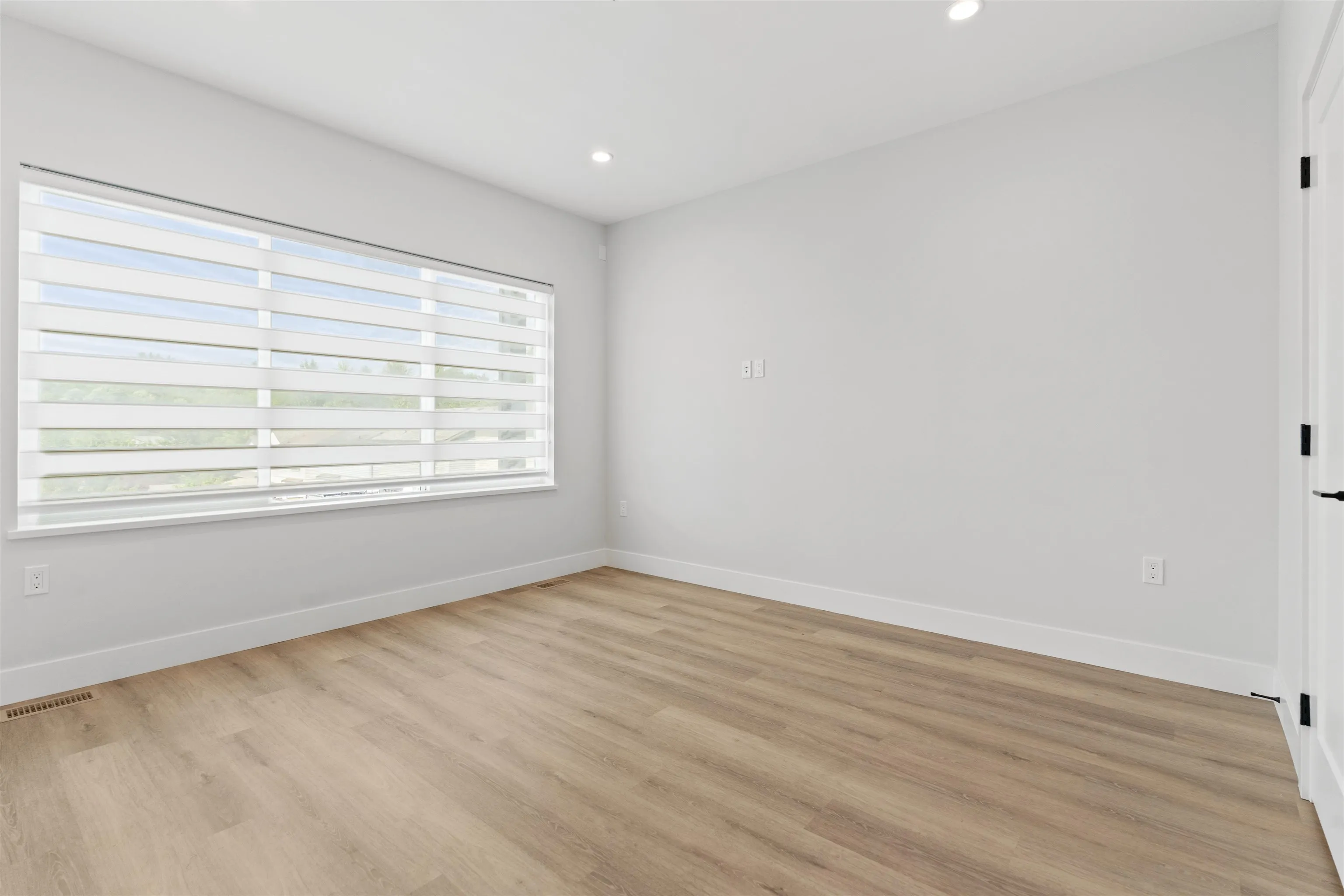 38 10640 248 Street