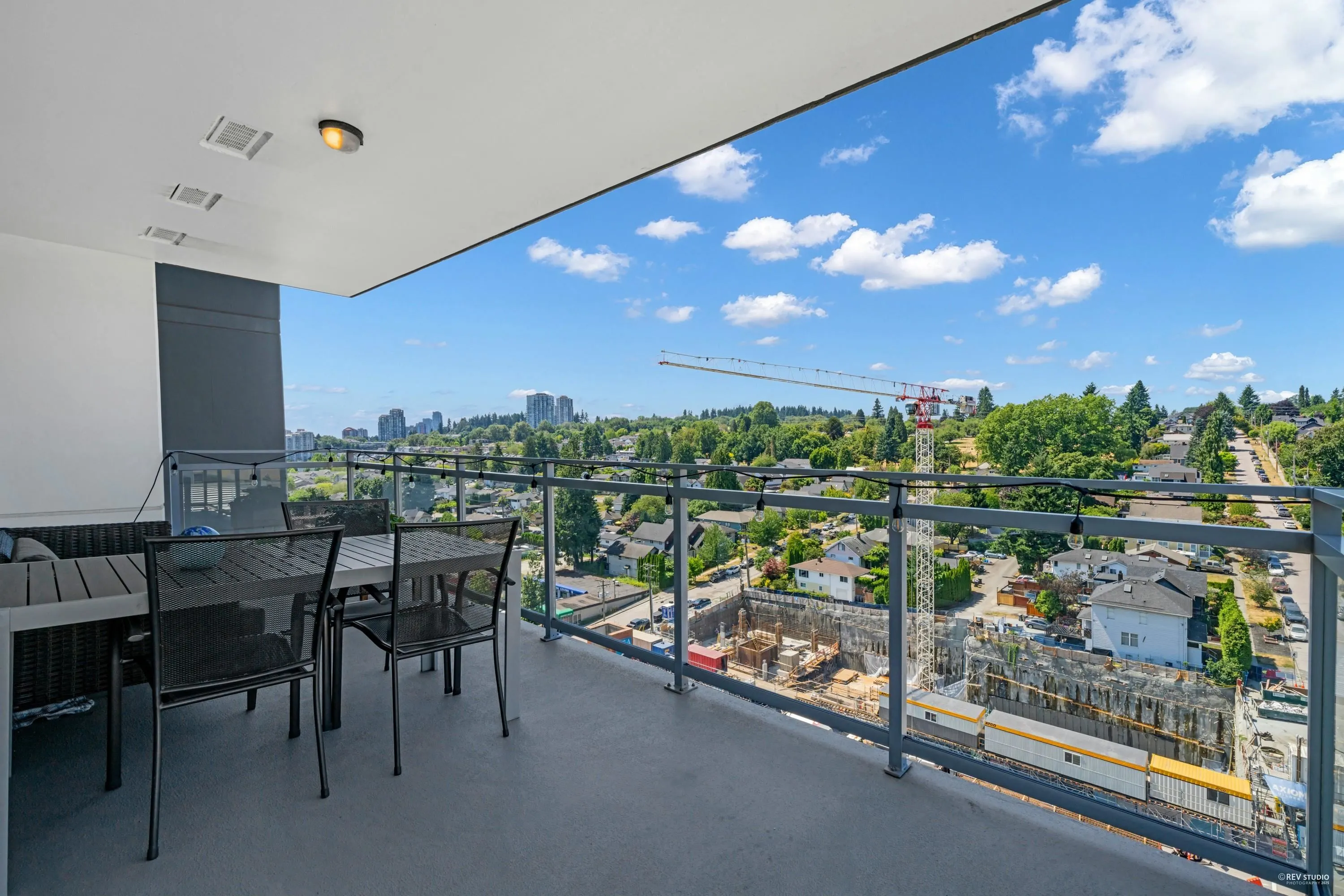 1203 200 Nelson's Crescent