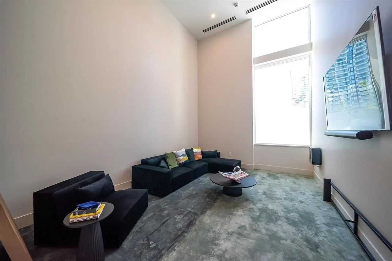 1803 6537 Telford Avenue
