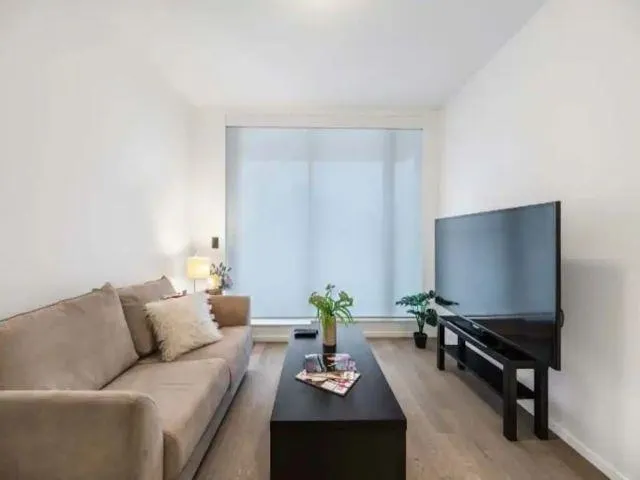1504 1408 Robson Street