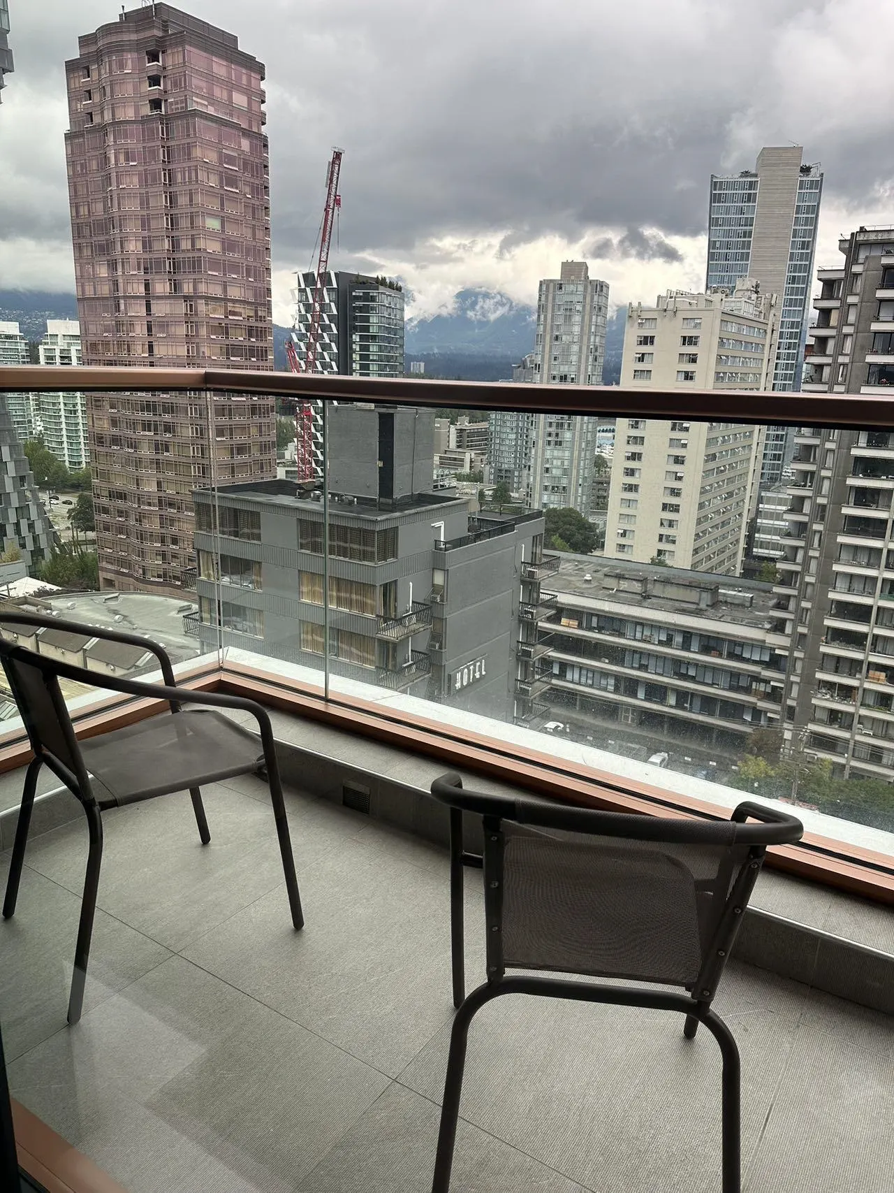 1504 1408 Robson Street