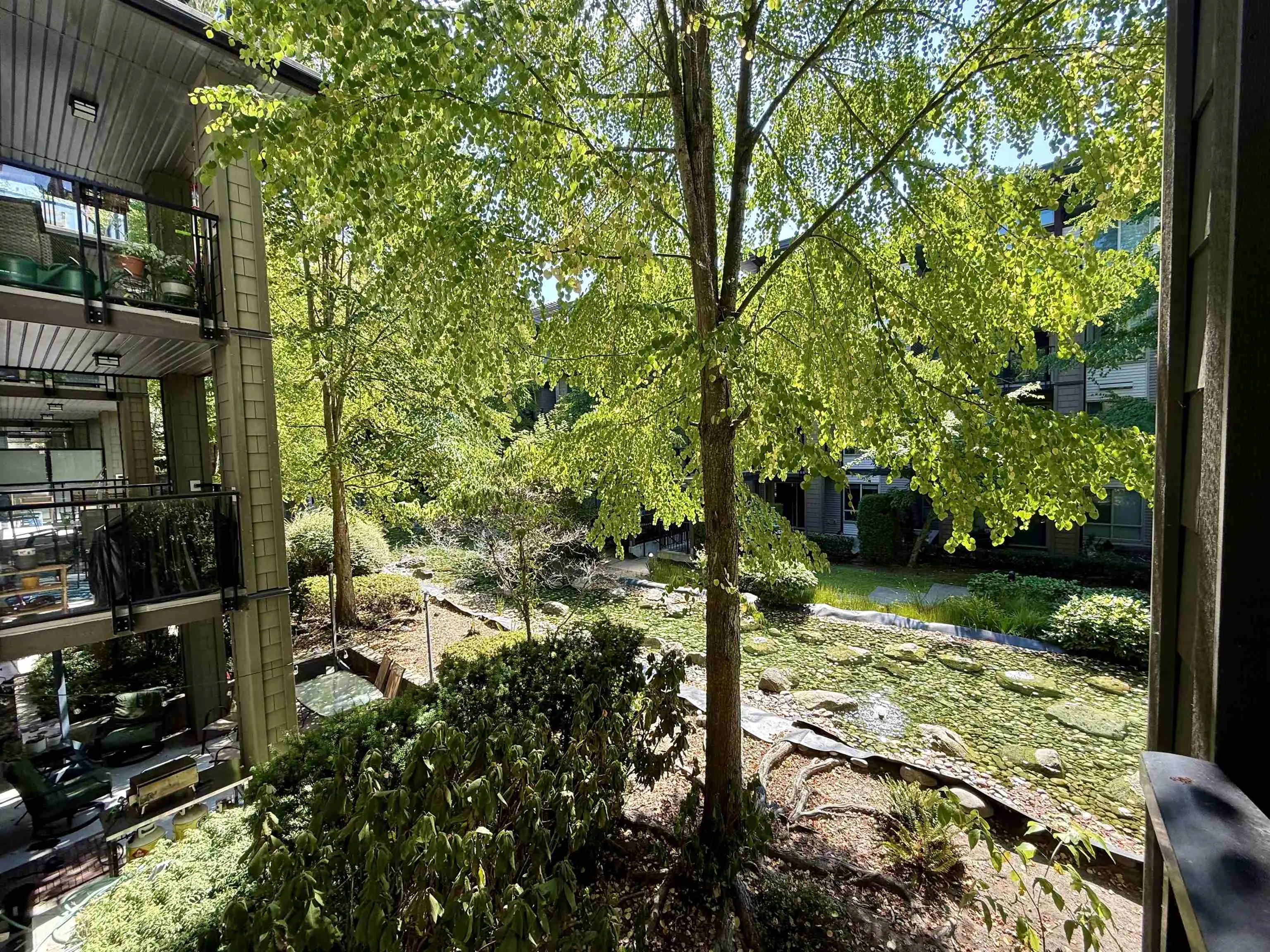 215 7478 Byrnepark Walk