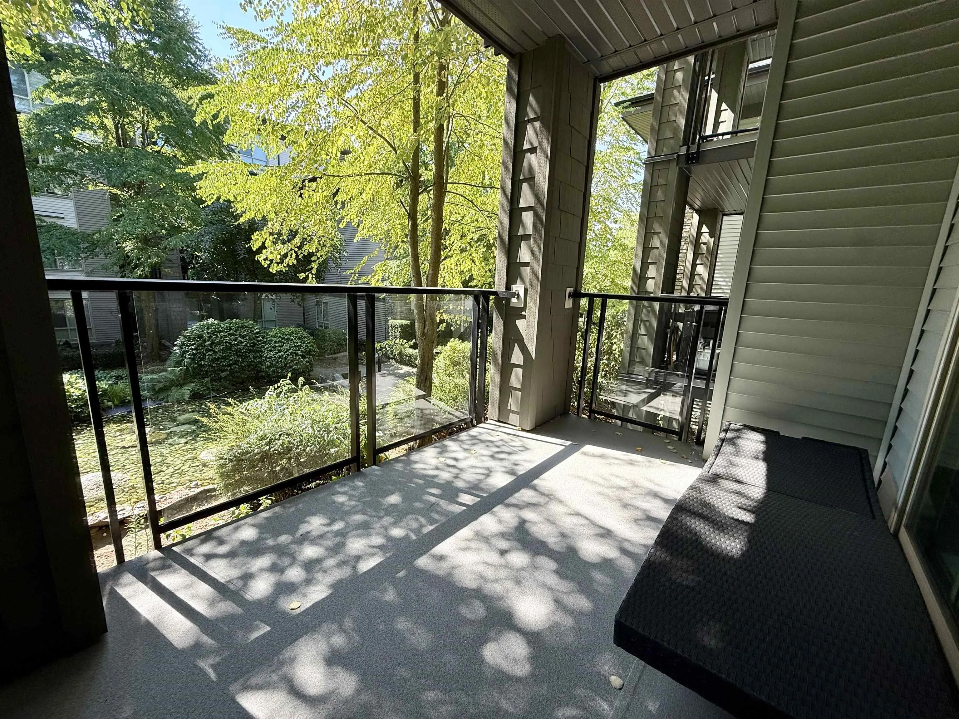 215 7478 Byrnepark Walk