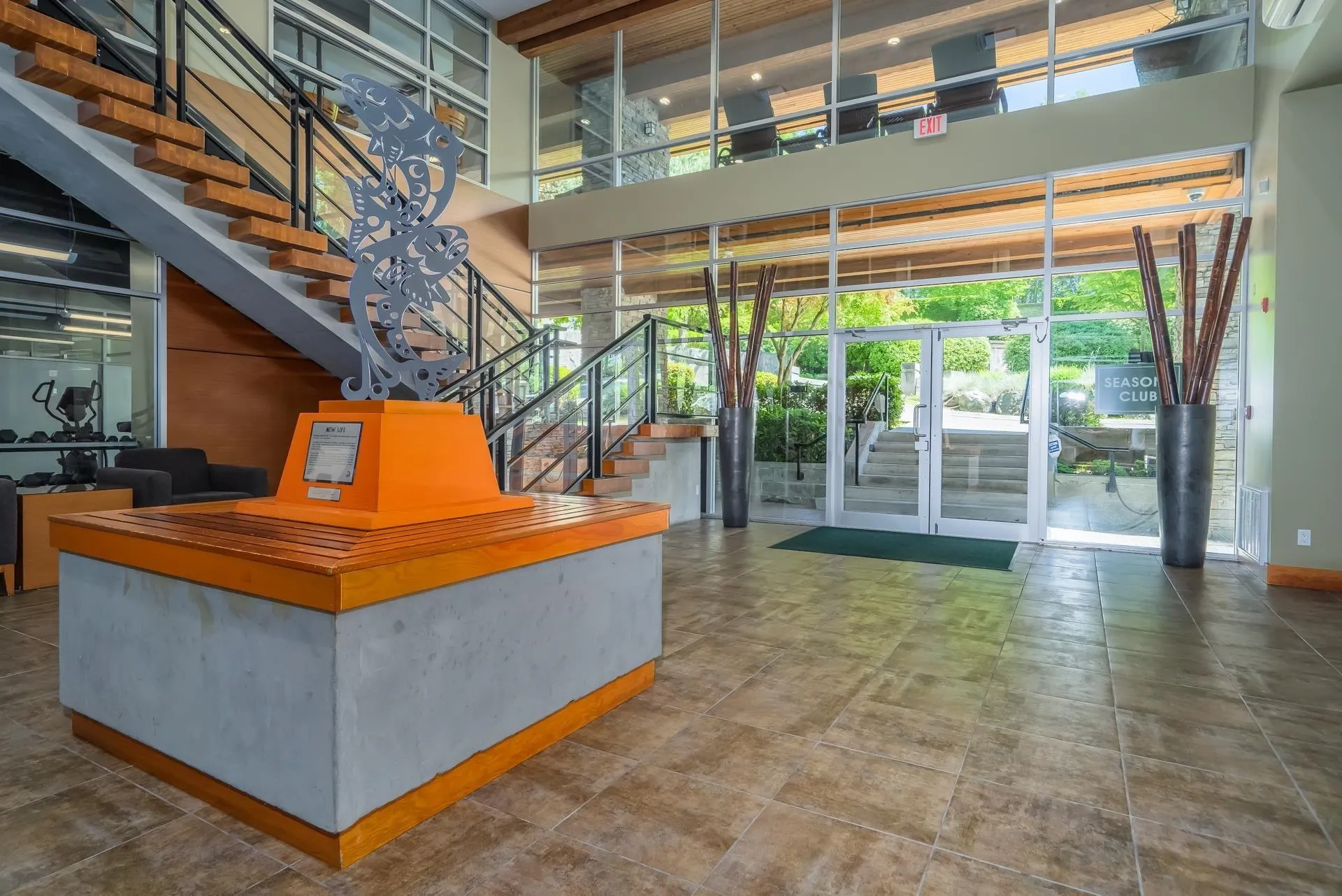 215 7478 Byrnepark Walk