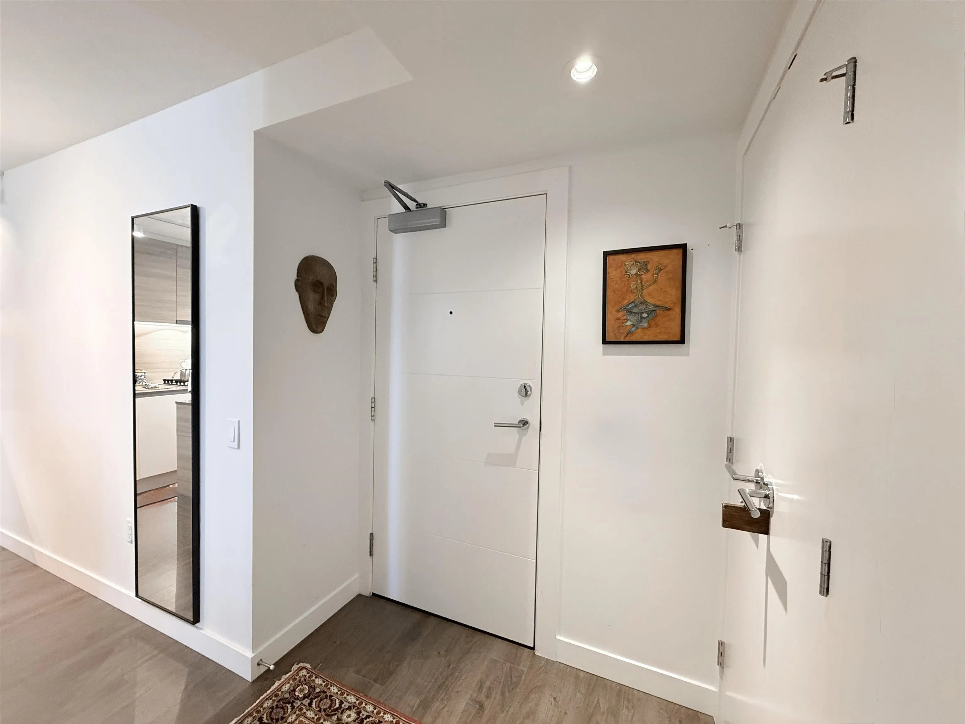 2108 908 Quayside Drive