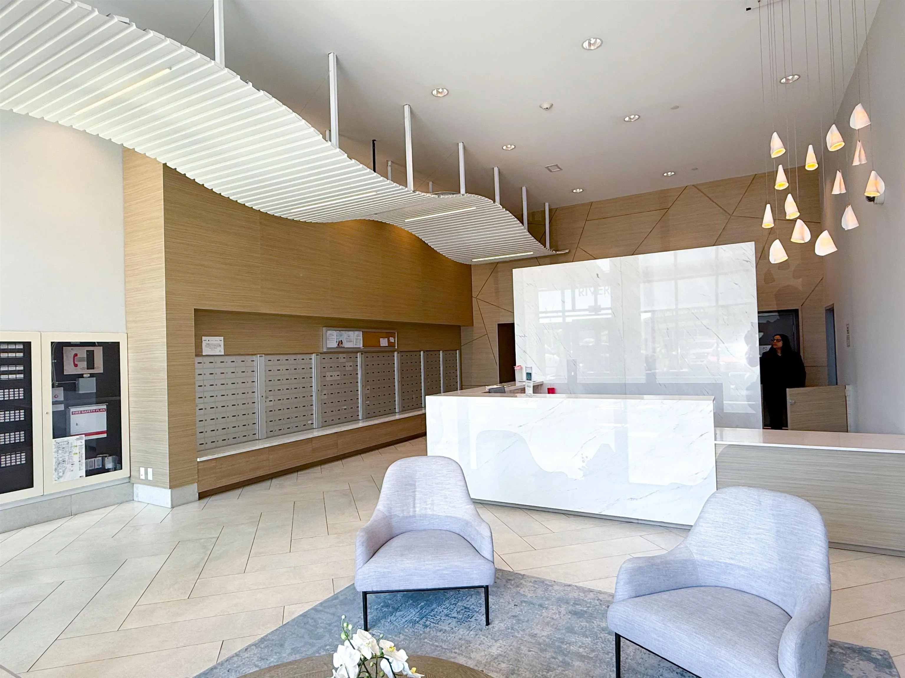 2108 908 Quayside Drive